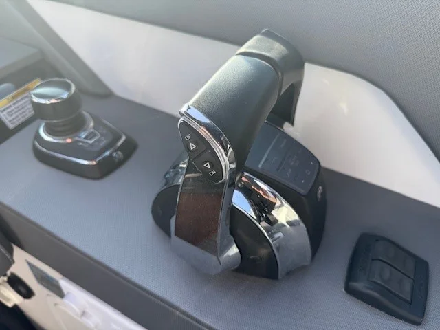 2020 Cruisers Yachts 38 GLS Image Thumbnail #32