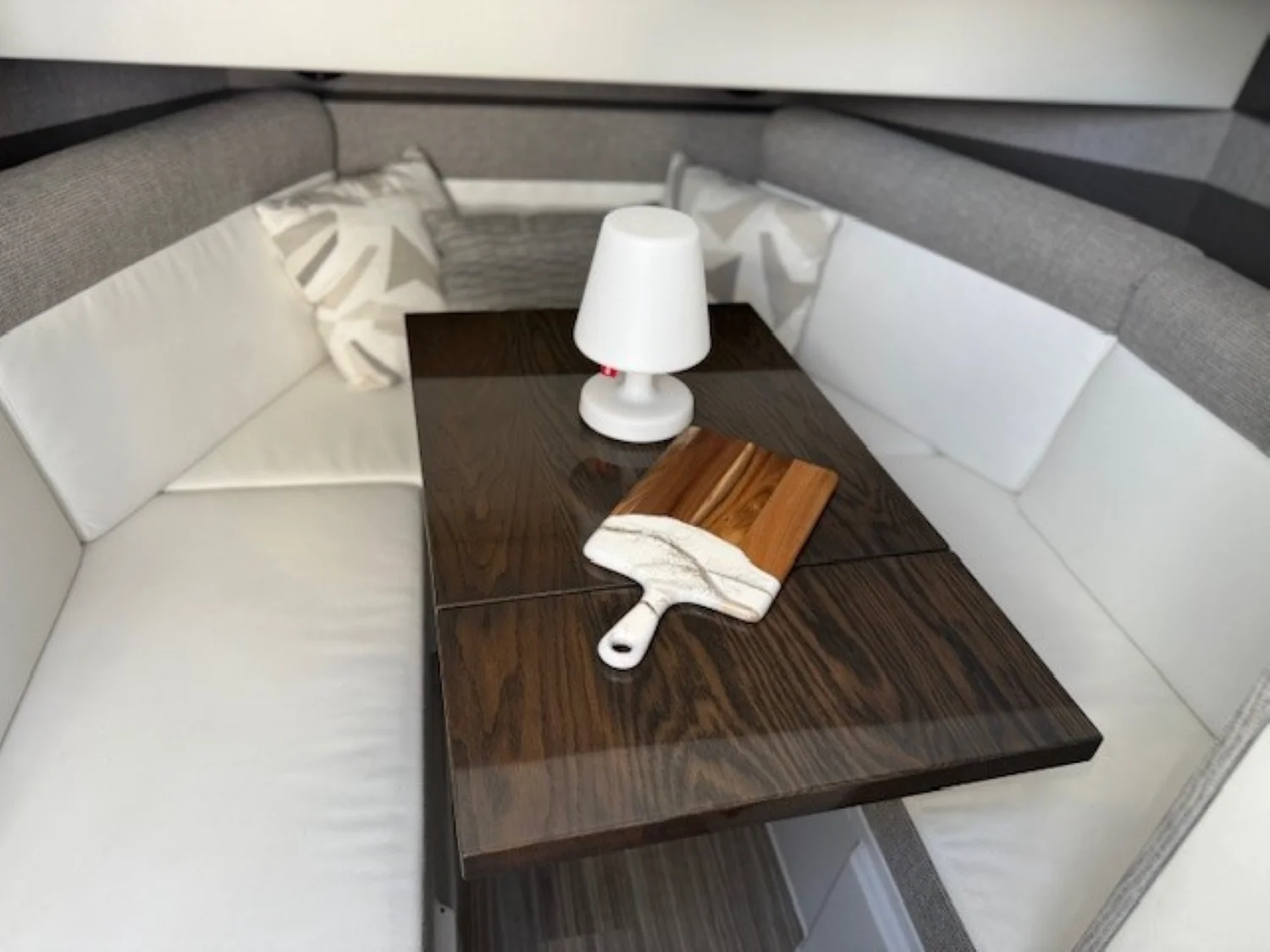 2020 Cruisers Yachts 38 GLS Image Thumbnail #20