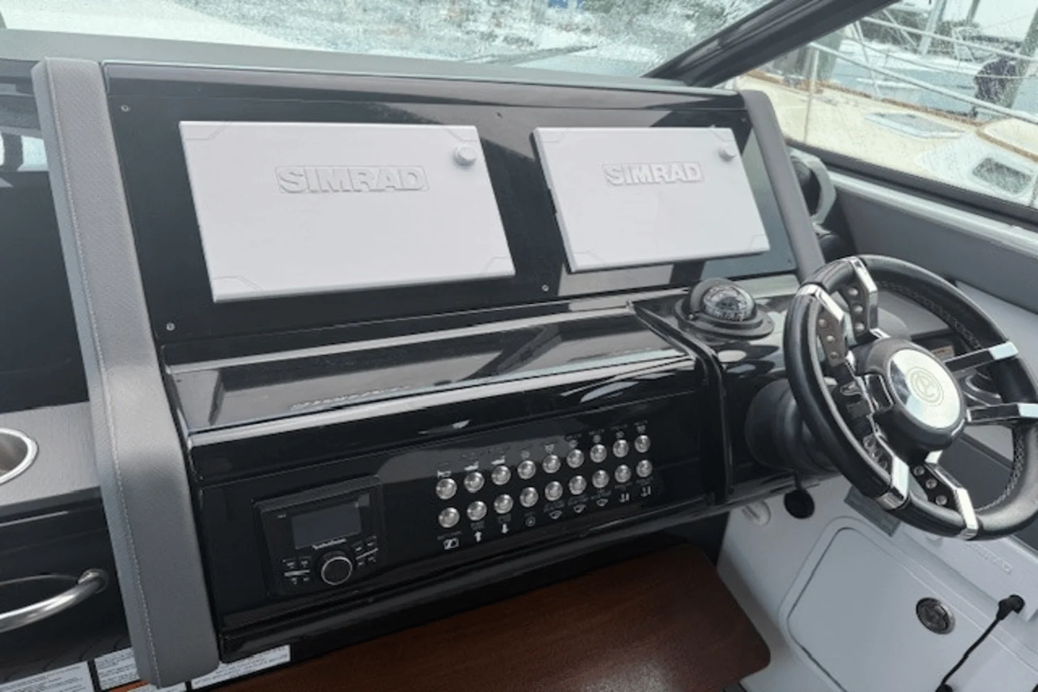 2020 Cruisers Yachts 38 GLS Image Thumbnail #15