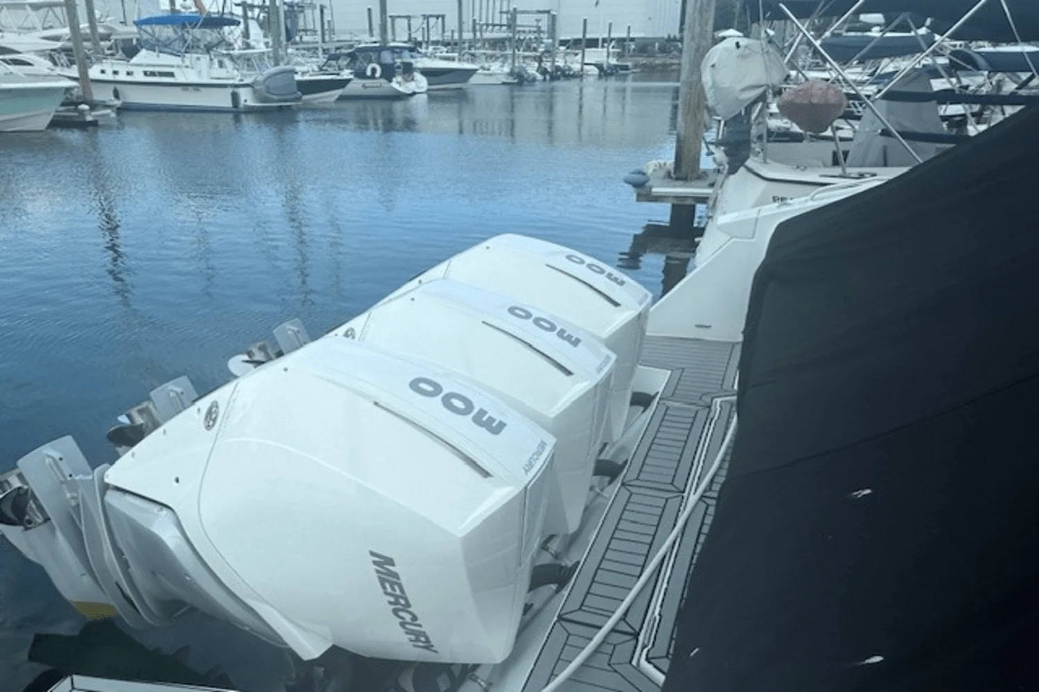 2020 Cruisers Yachts 38 GLS Image Thumbnail #3