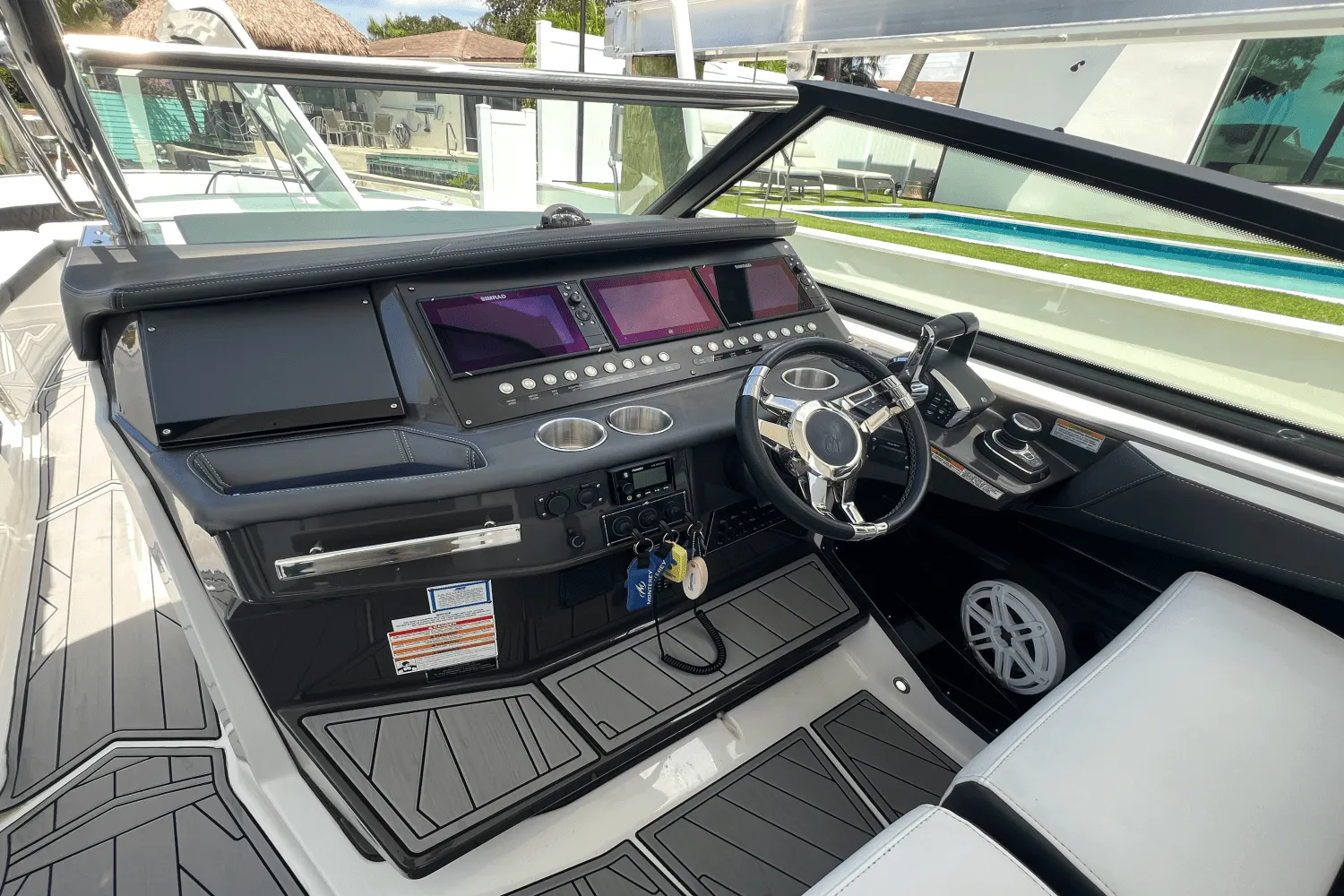2022 Monterey 385 SS Image Thumbnail #31