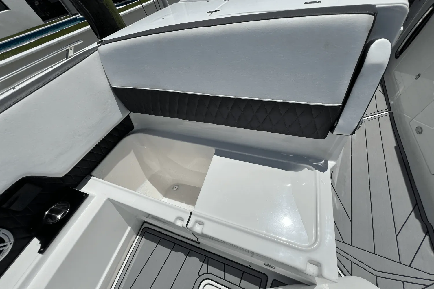 2022 Monterey 385 SS Image Thumbnail #42