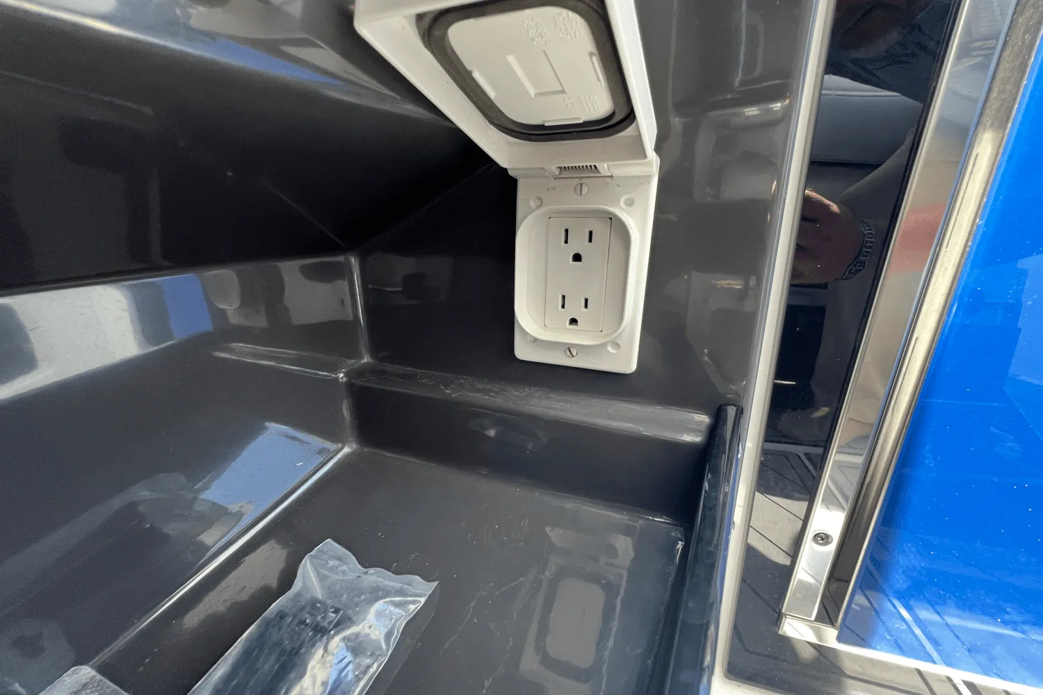 2022 Monterey 385 SS Image Thumbnail #57