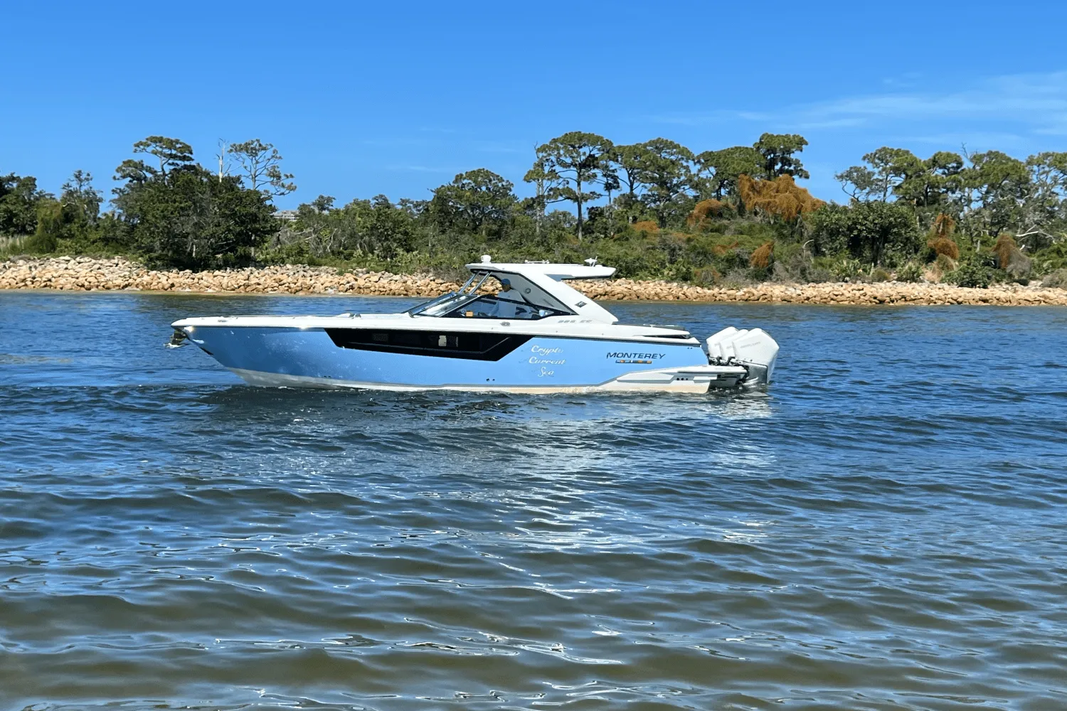 2022 Monterey 385 SS Image Thumbnail #13
