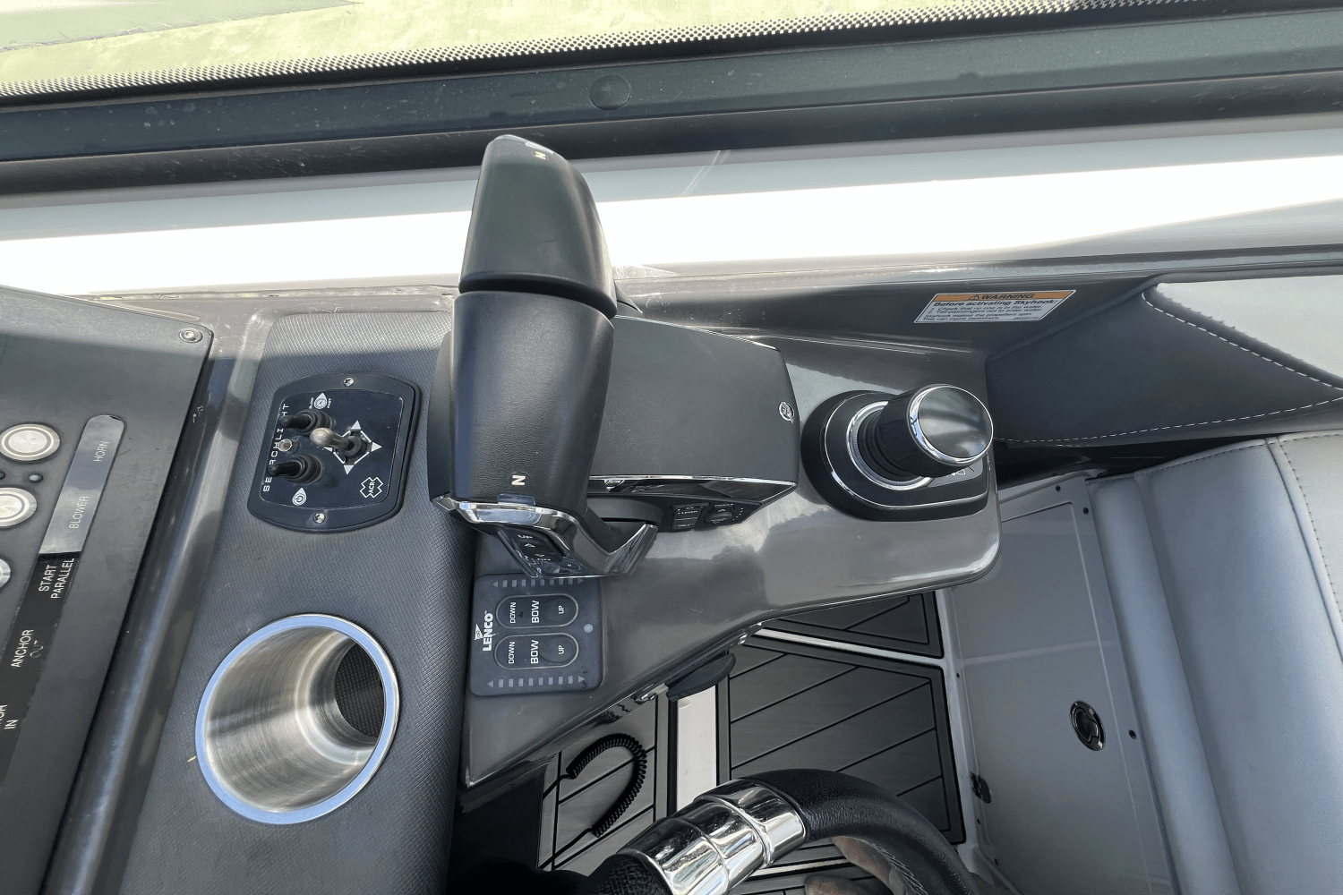 2022 Monterey 385 SS Image Thumbnail #29