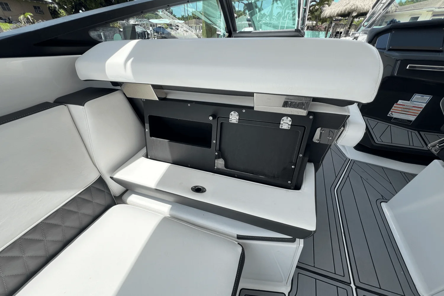 2022 Monterey 385 SUPER SPORT Image Thumbnail #64