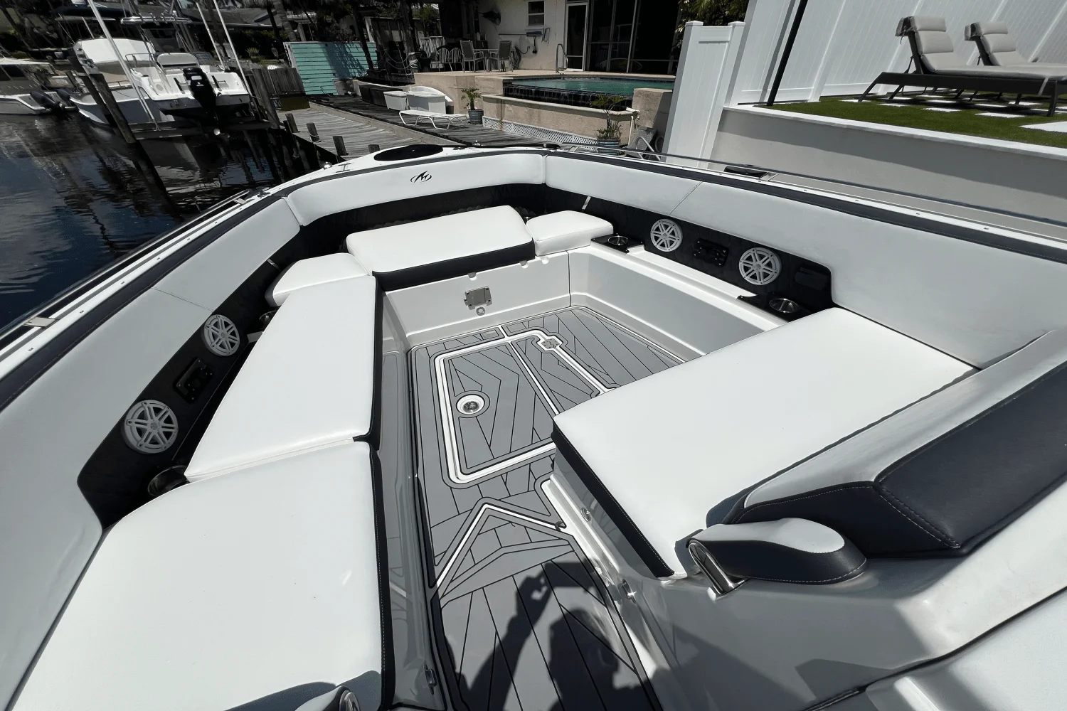 2022 Monterey 385 SUPER SPORT Image Thumbnail #40