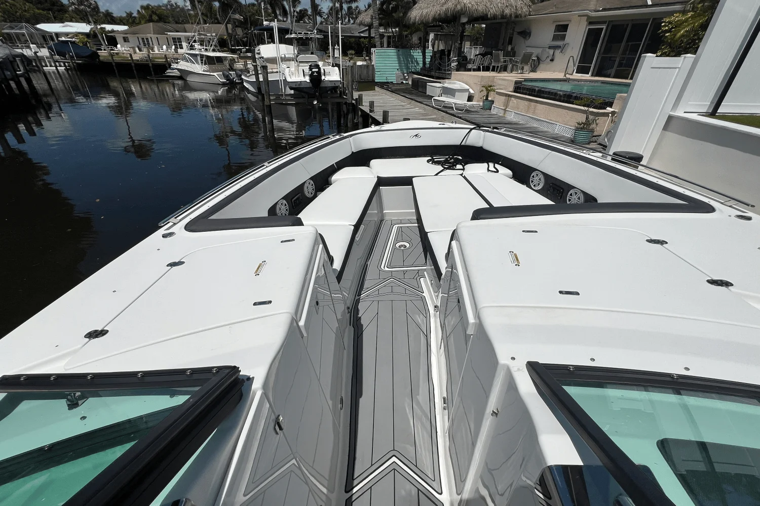 2022 Monterey 385 SUPER SPORT Image Thumbnail #32