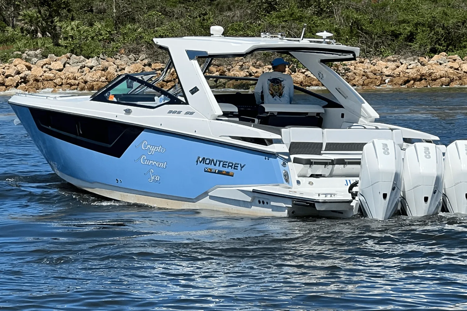 2022 Monterey 385 SS Image Thumbnail #9