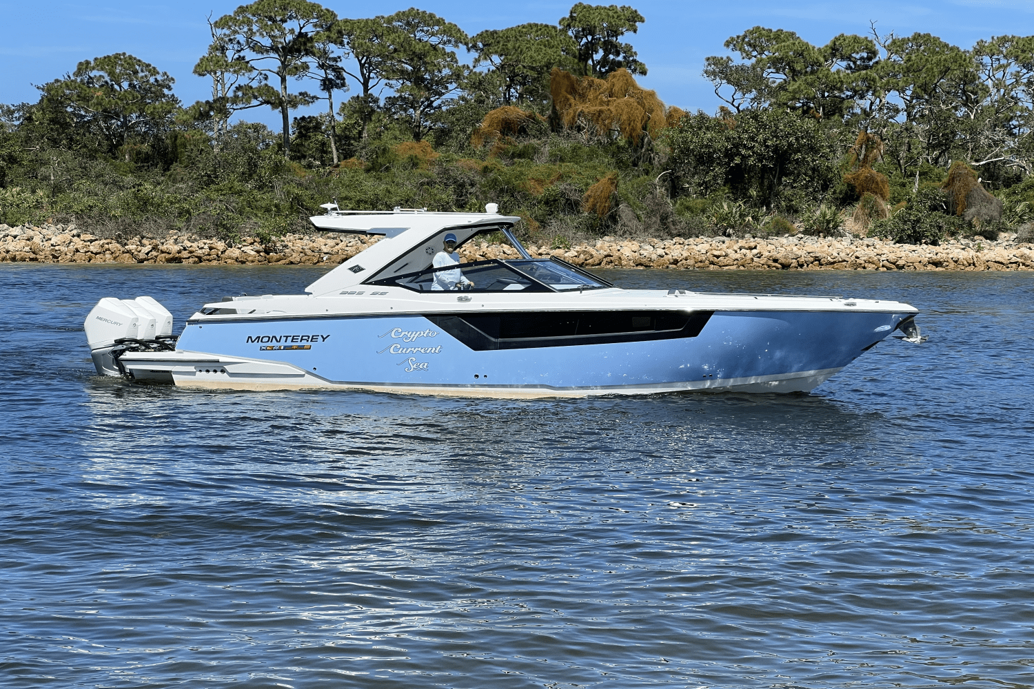 2022 Monterey 385 SS Image Thumbnail #5