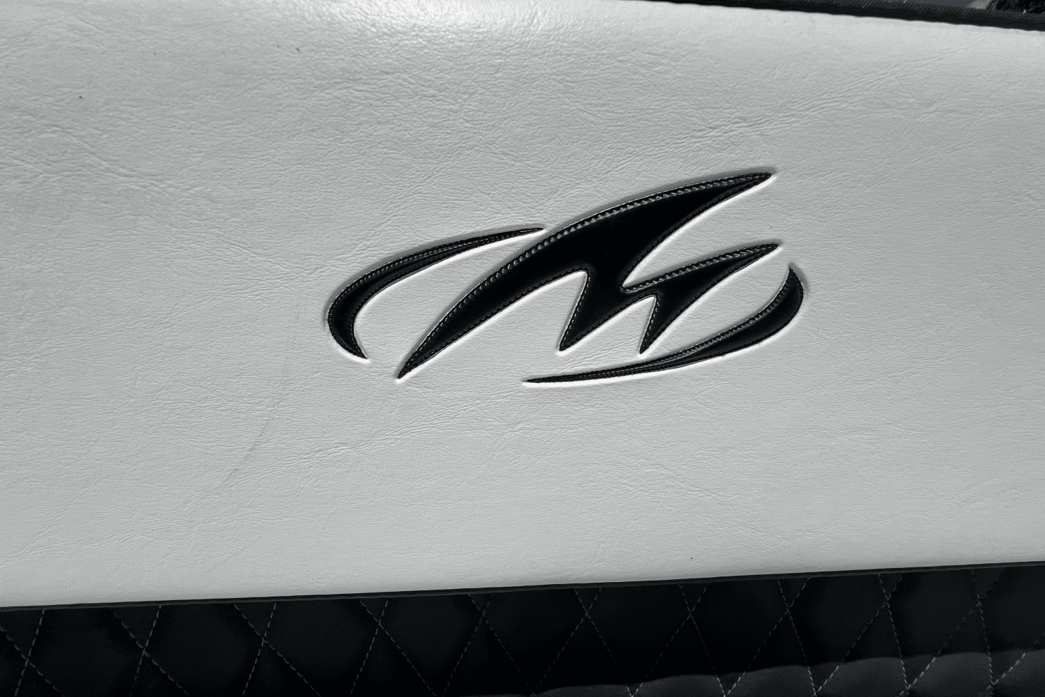 2022 Monterey 385 SS Image Thumbnail #37