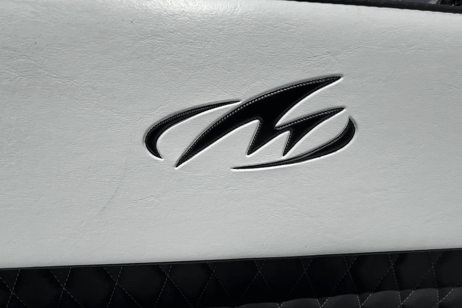 2022 Monterey 385 SS Image Thumbnail #37