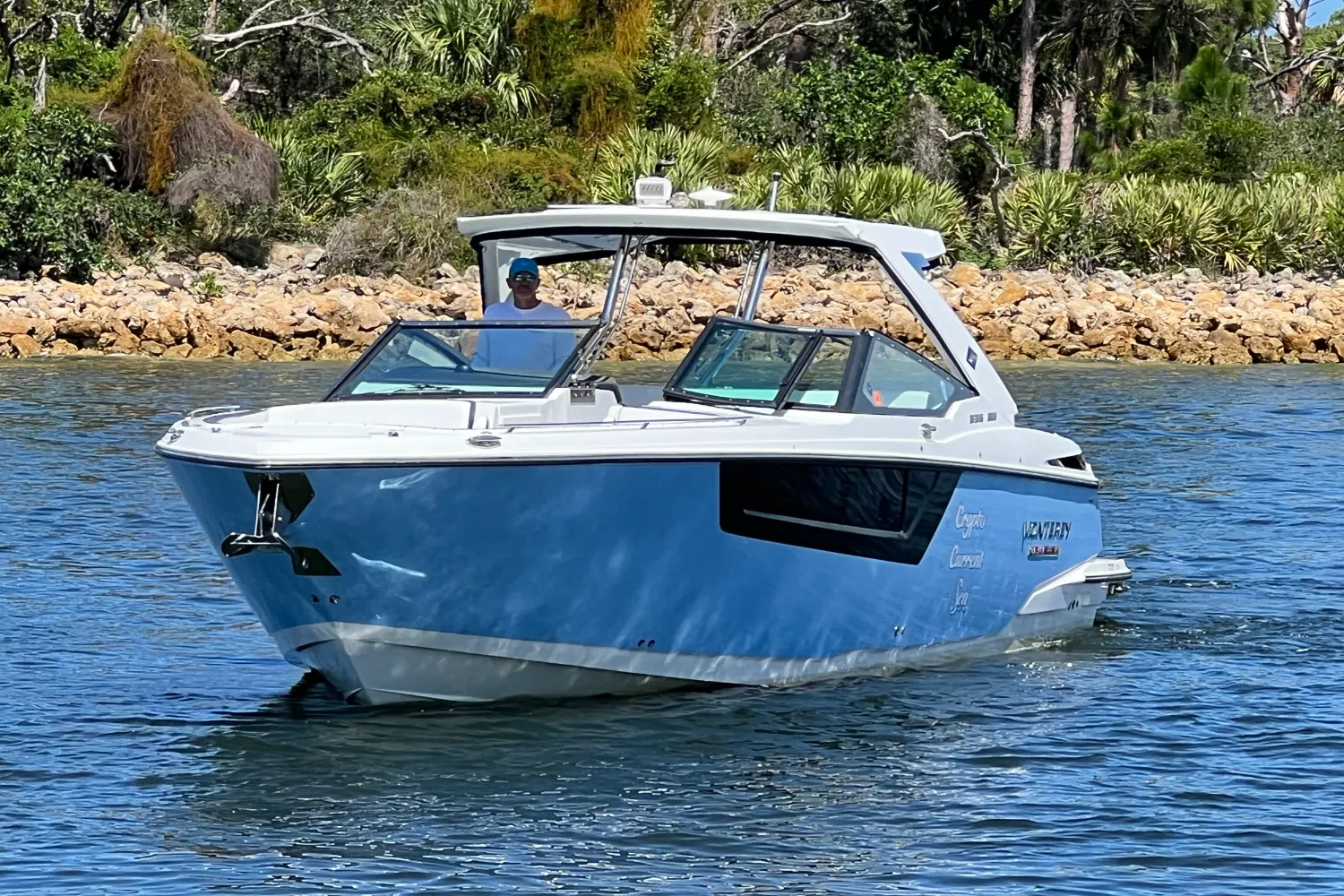 2022 Monterey 385 SS Image Thumbnail #2