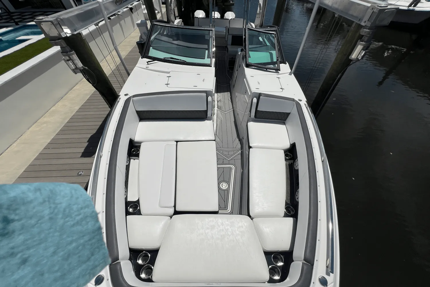 2022 Monterey 385 SS Image Thumbnail #38