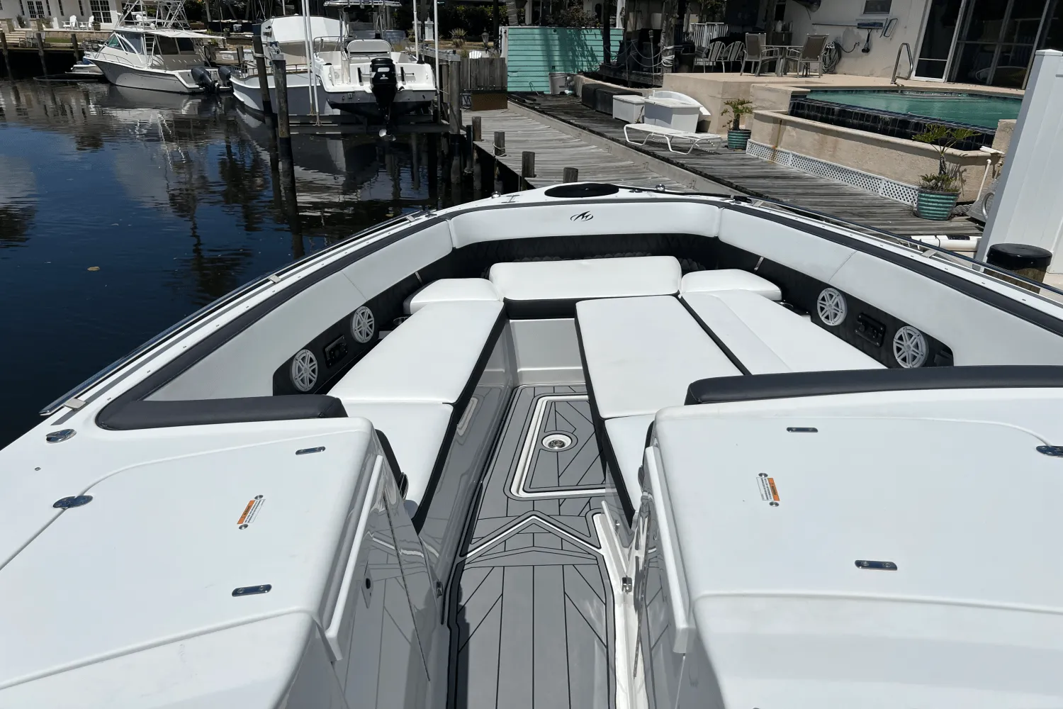 2022 Monterey 385 SS Image Thumbnail #34