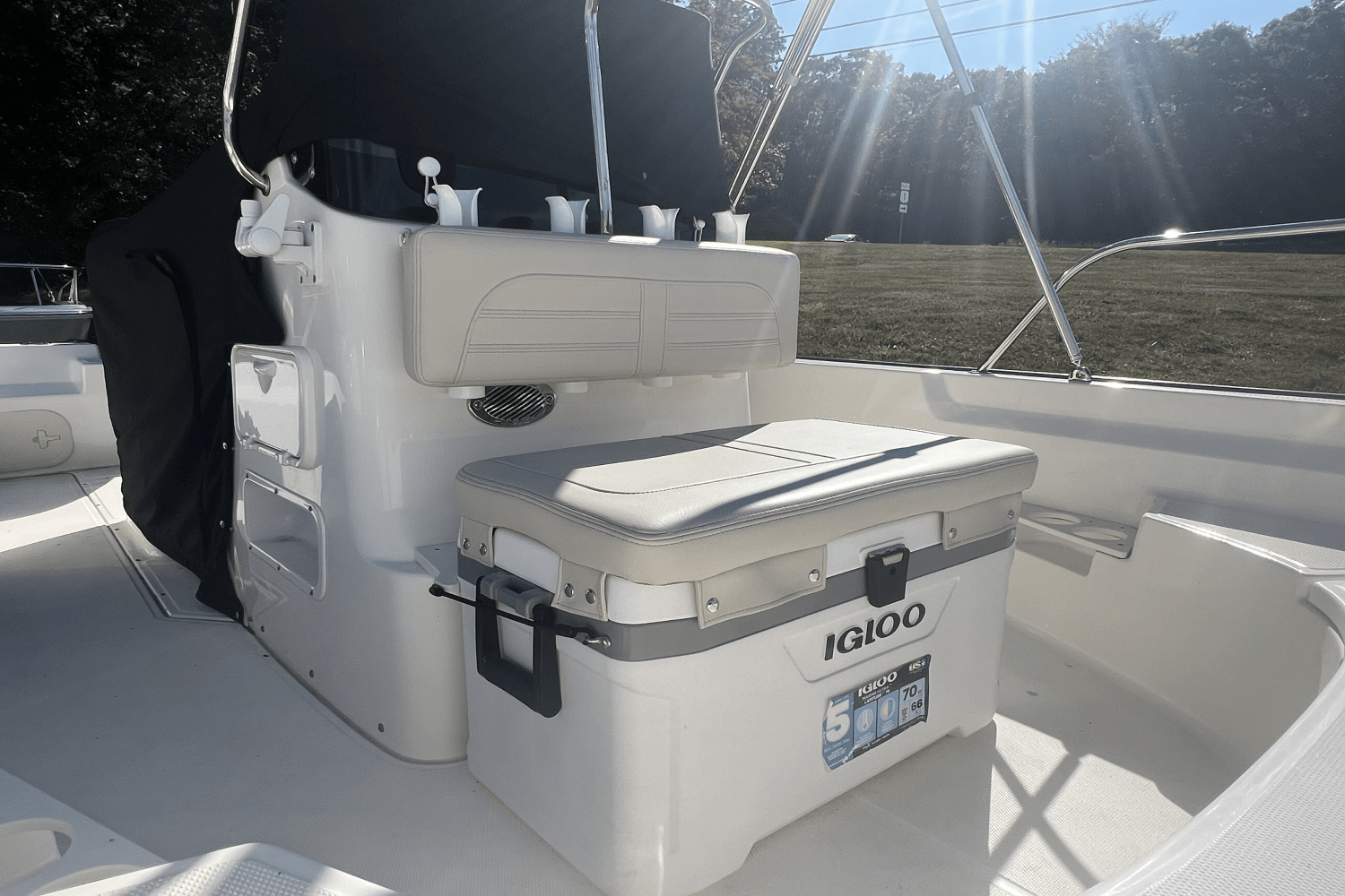 2024 Boston Whaler 170 MONTAUK Image Thumbnail #8