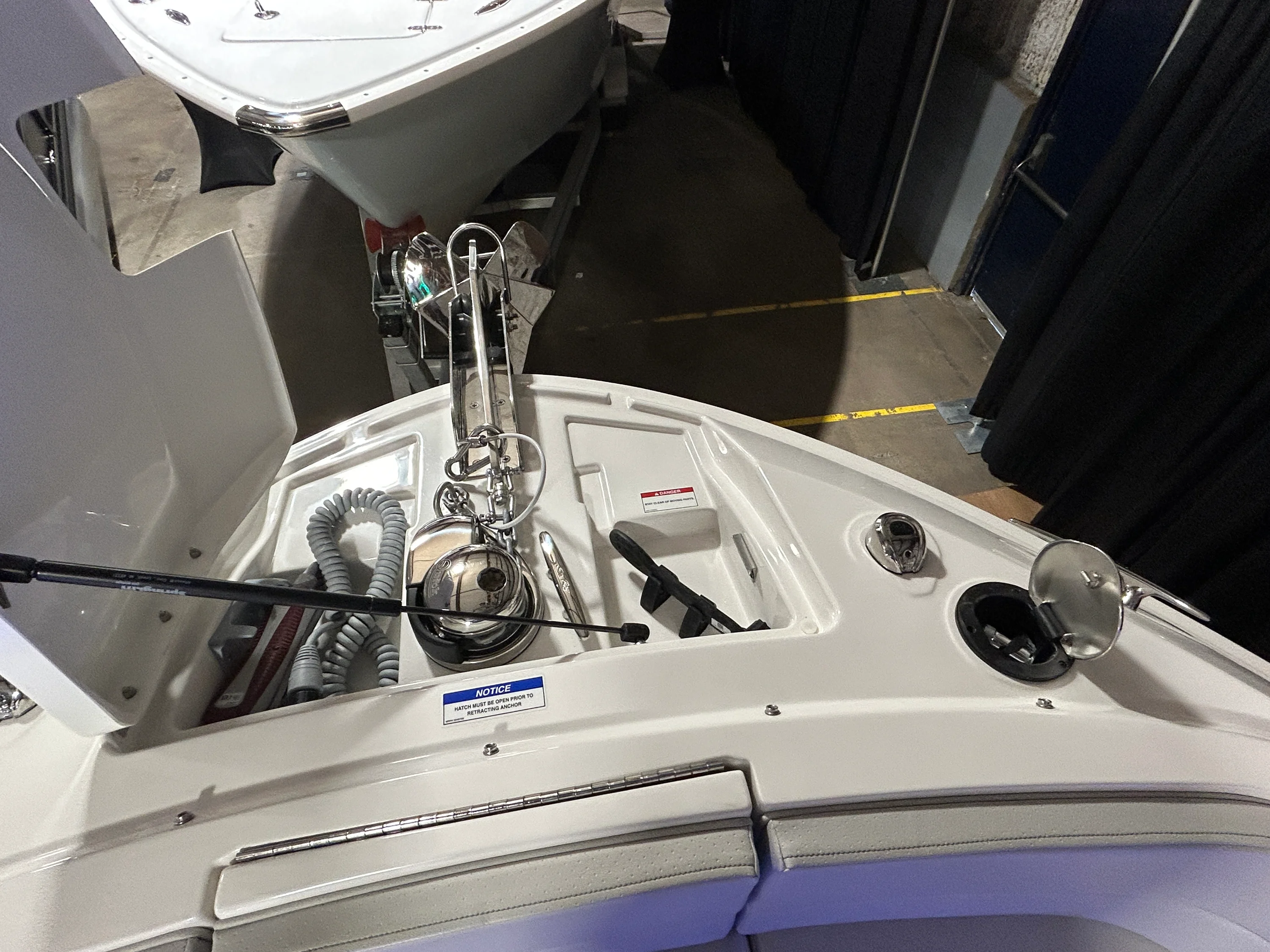 2026 Sea Ray SLX 310 Outboard Image Thumbnail #29