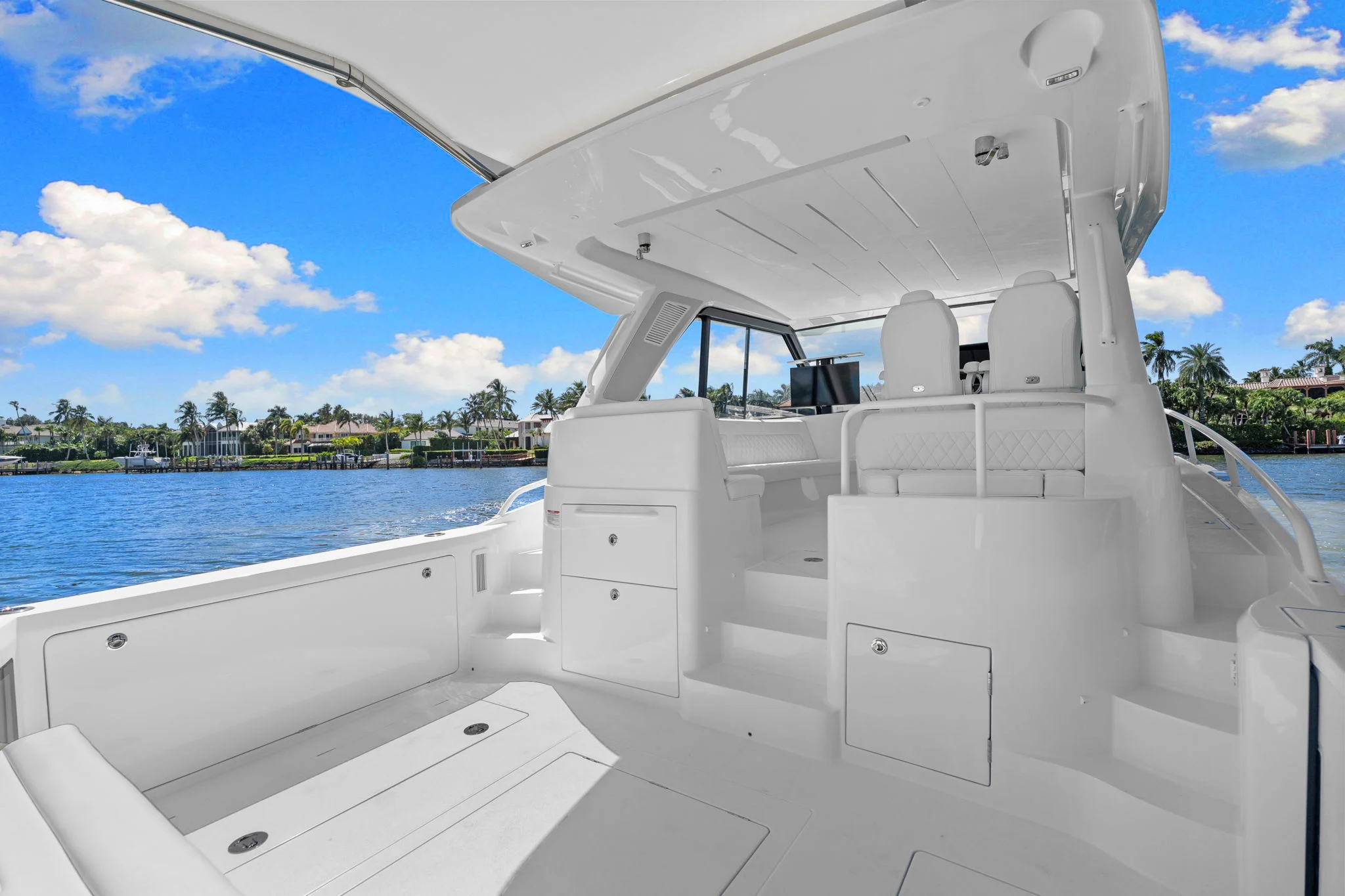 2026 Intrepid 50 EVOLUTION Image Thumbnail #31