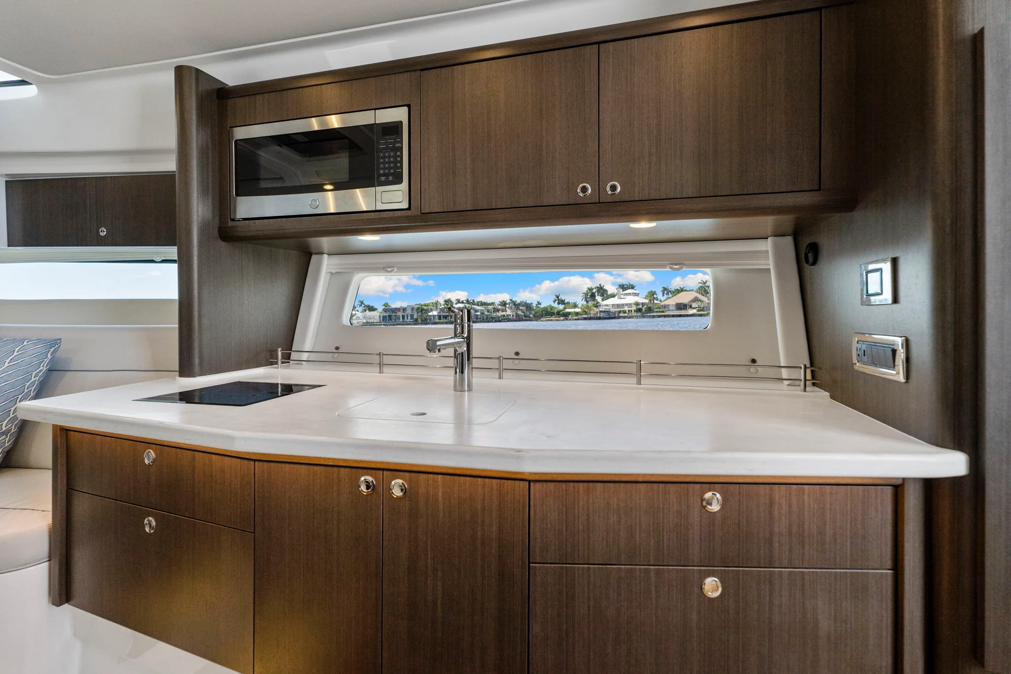 2026 Intrepid 50 EVOLUTION Image Thumbnail #17