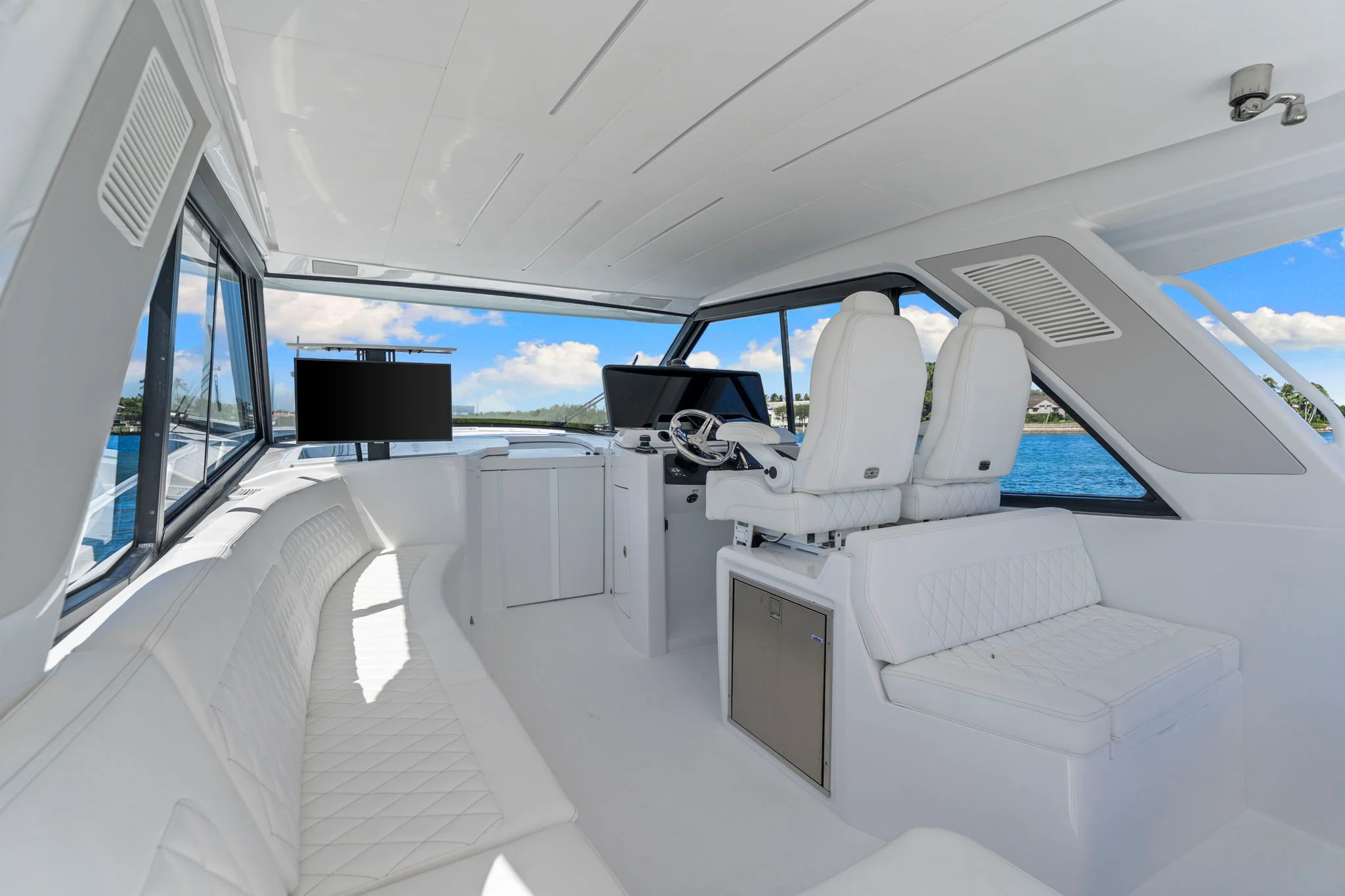 2026 Intrepid 50 EVOLUTION Image Thumbnail #37