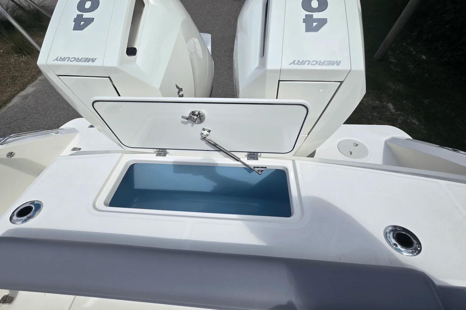 2026 Boston Whaler 330 Outrage Image Thumbnail #6