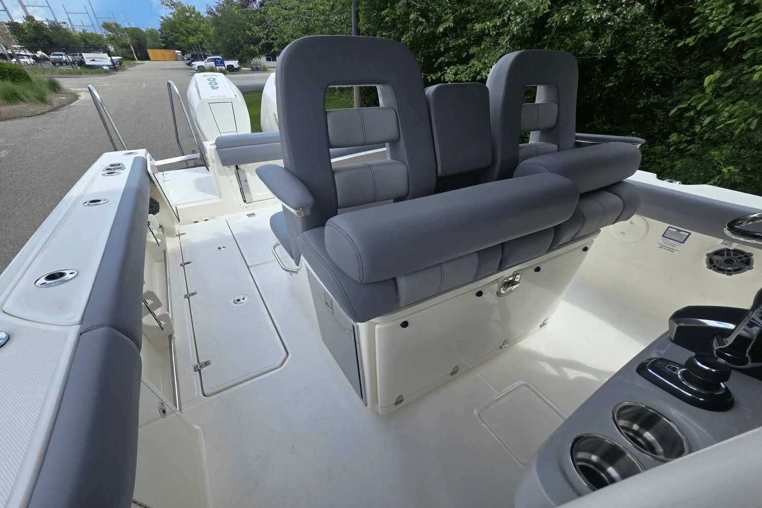 2026 Boston Whaler 330 Outrage Image Thumbnail #15