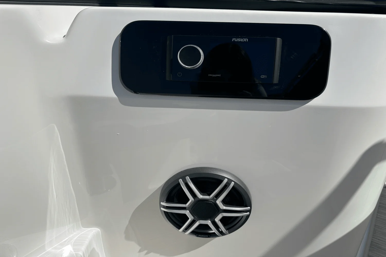 2026 Sea Ray SDX 250 Surf Image Thumbnail #13