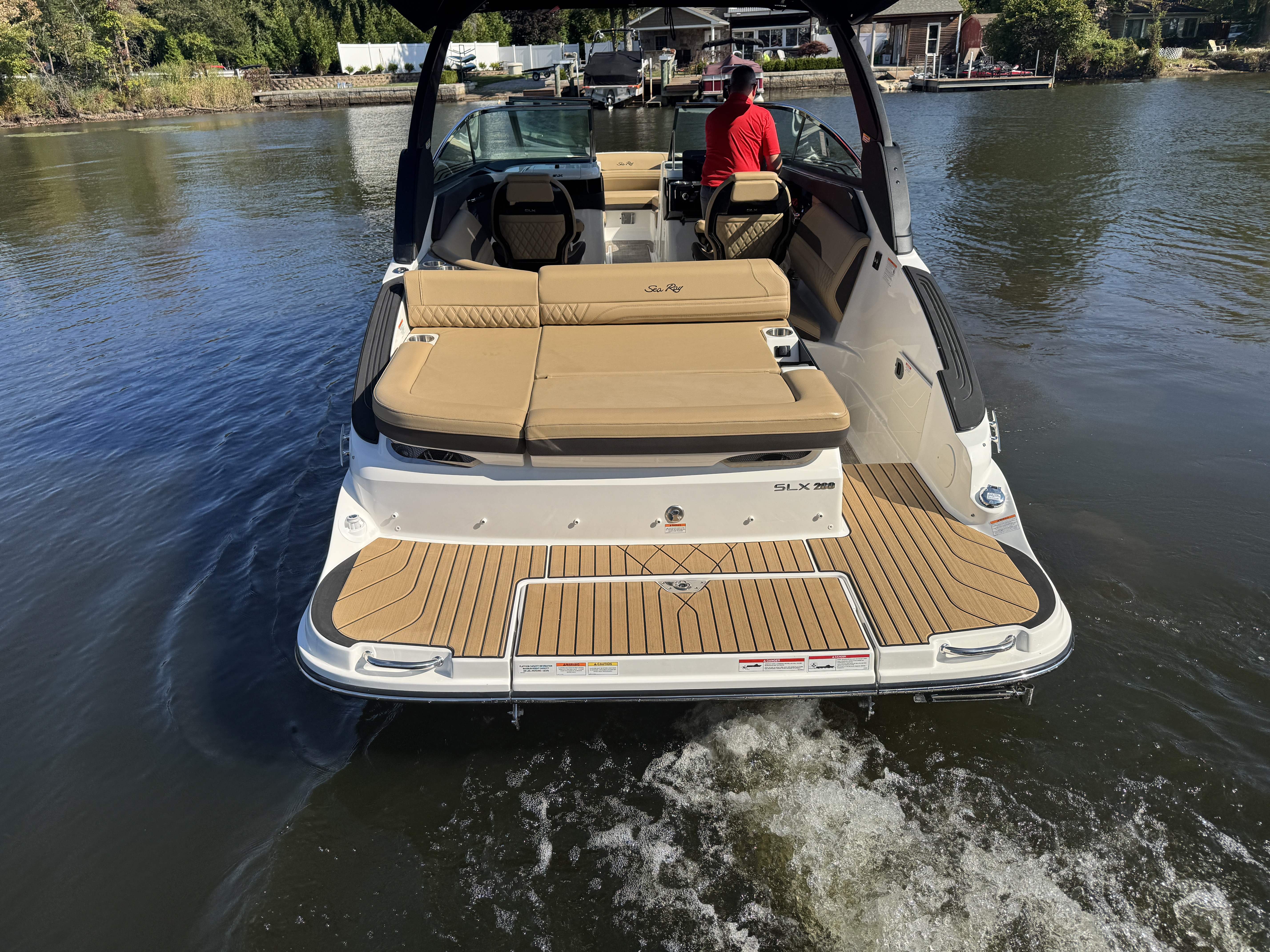 2026 Sea Ray SLX 260 Image Thumbnail #6