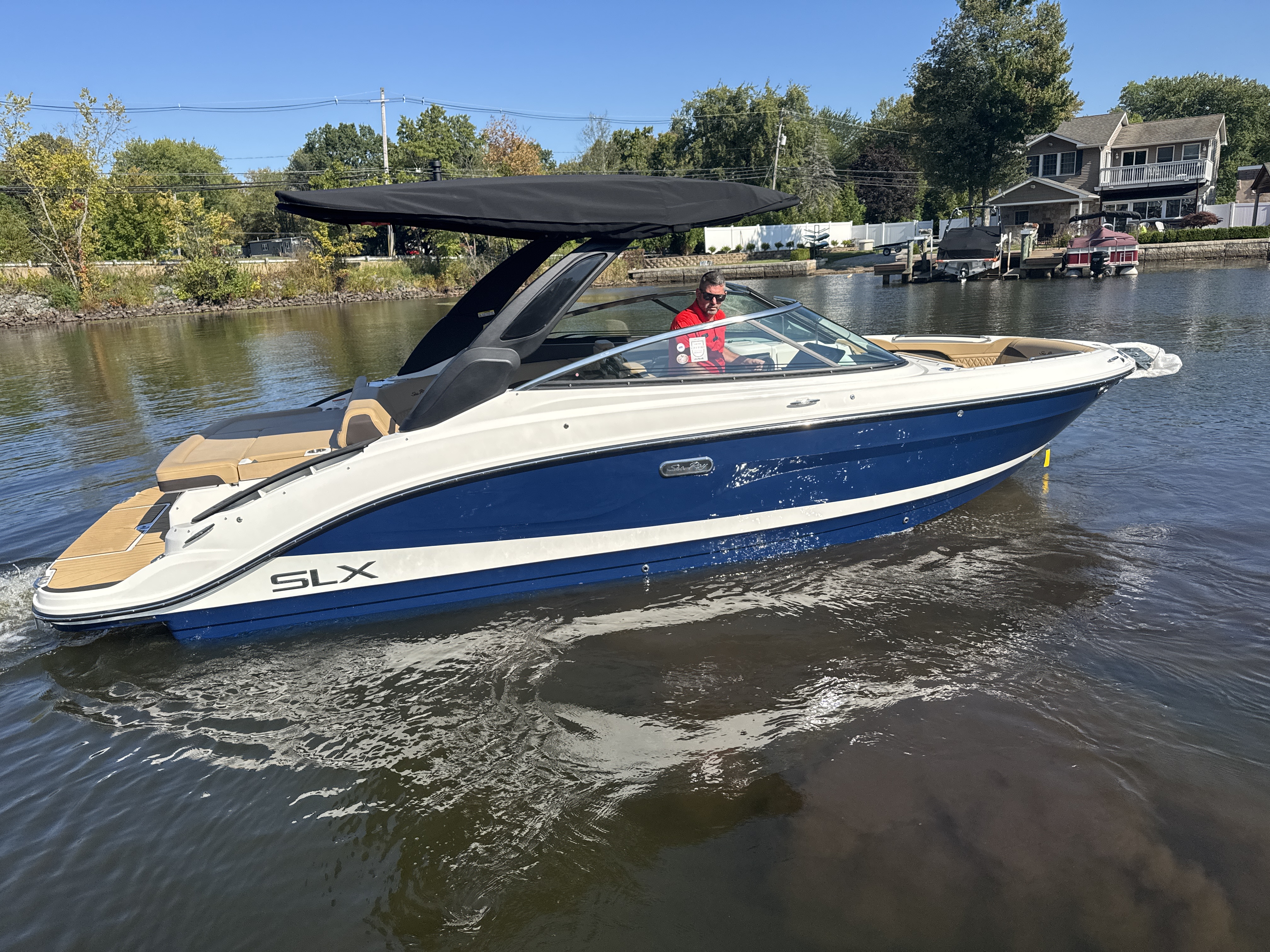 2026 Sea Ray SLX 260 Image Thumbnail #21