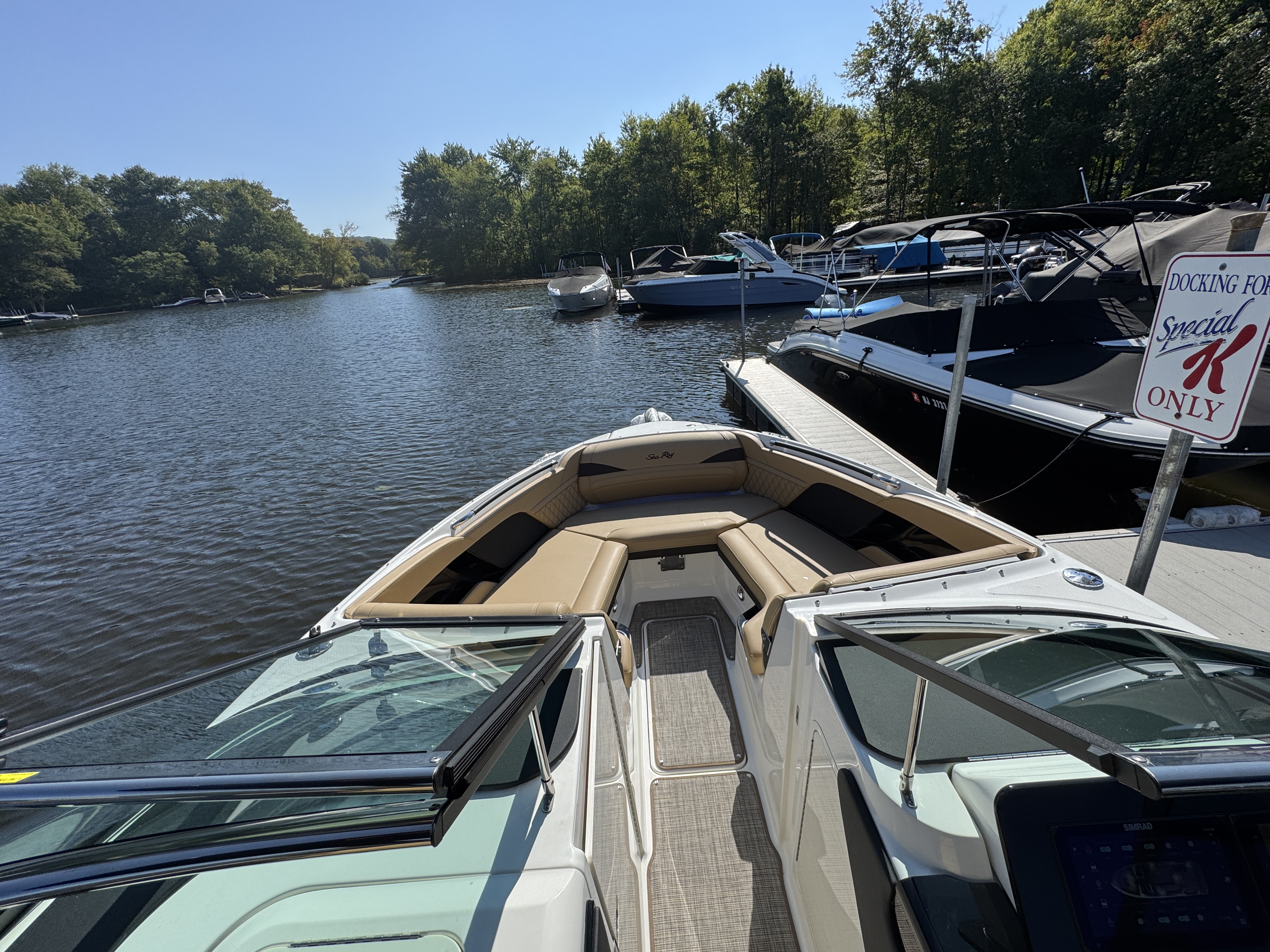 2026 Sea Ray SLX 260 Image Thumbnail #39