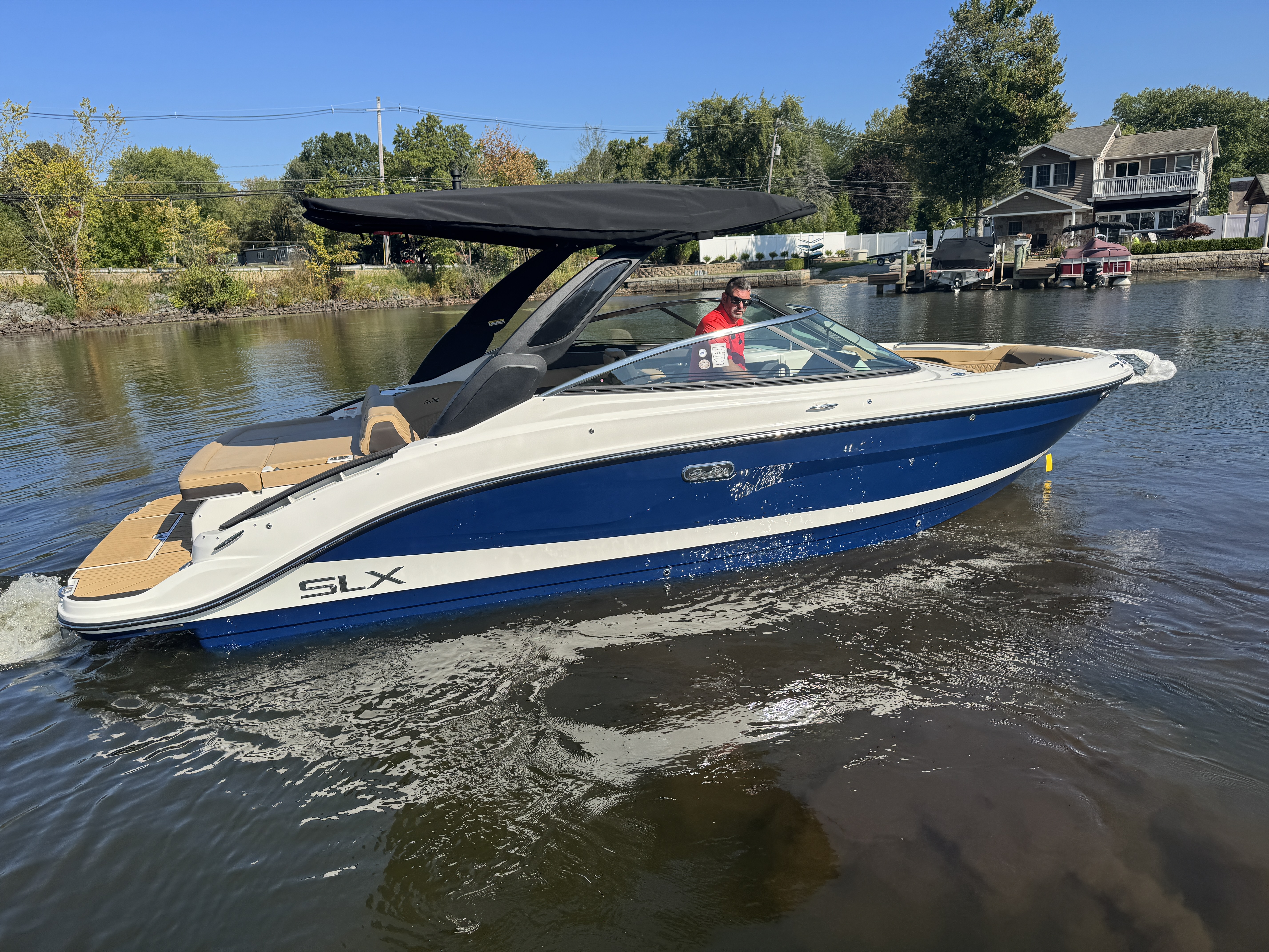 2026 Sea Ray SLX 260 Image Thumbnail #19