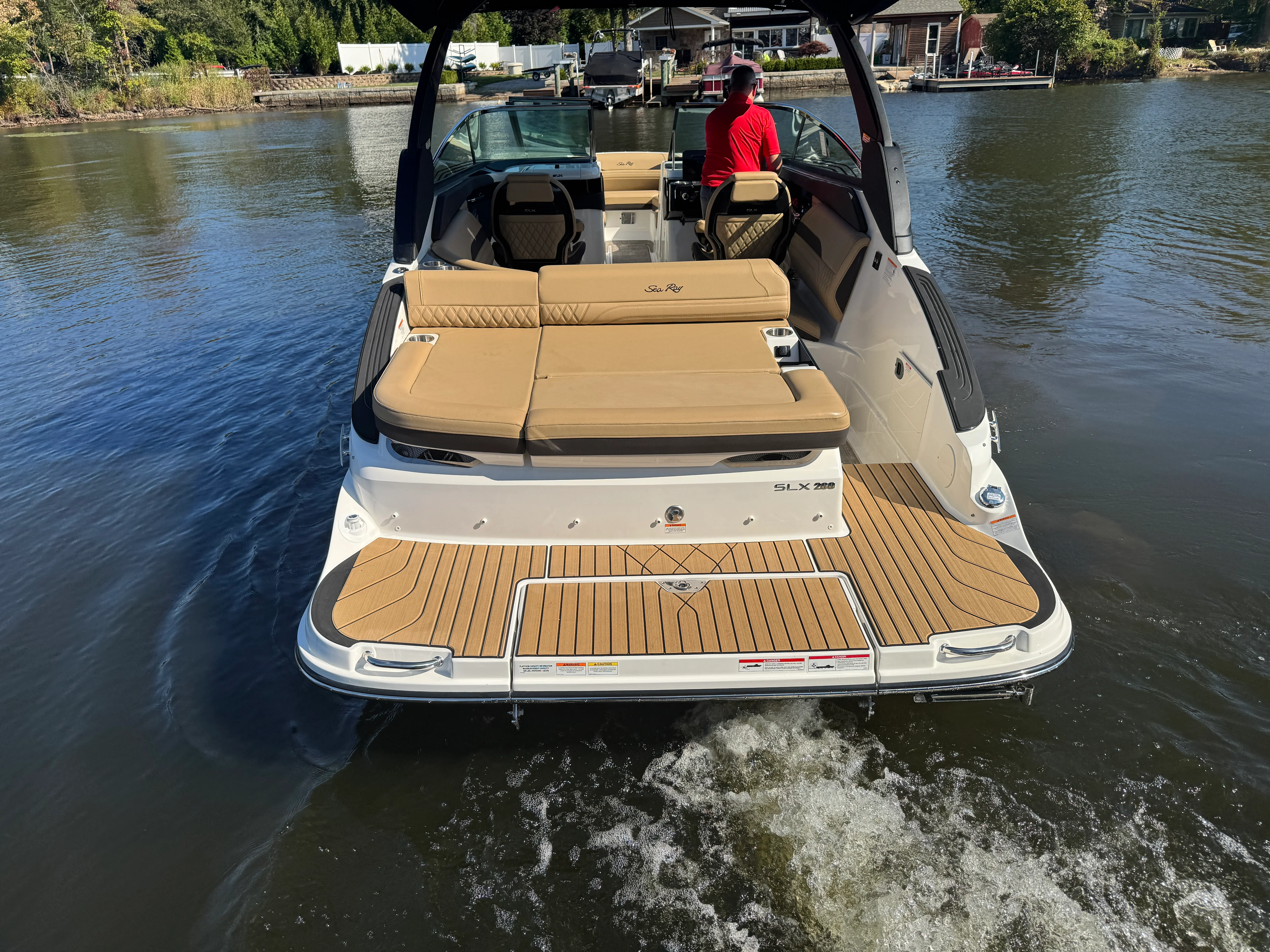 2026 Sea Ray SLX 260 Image Thumbnail #7