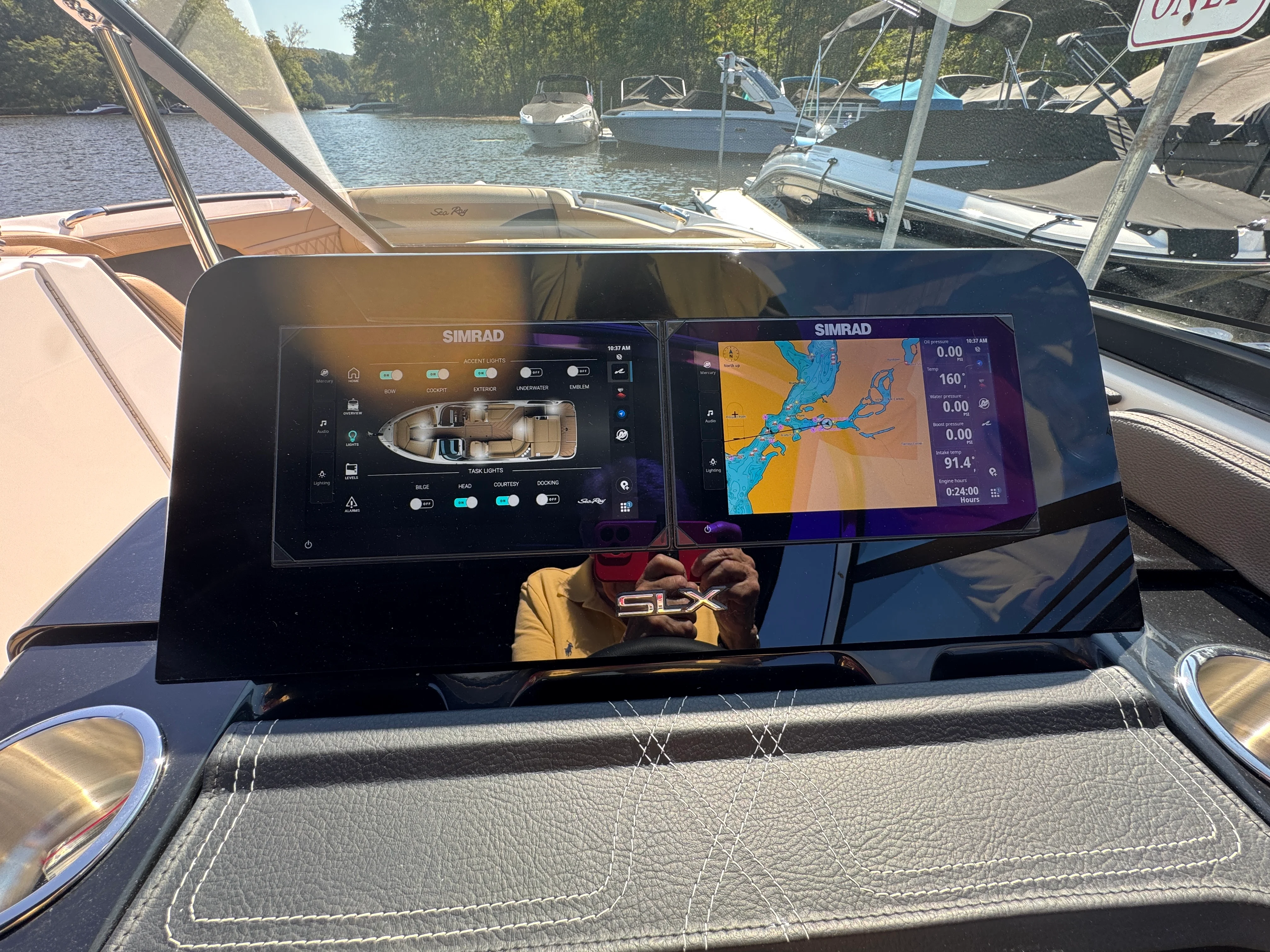 2026 Sea Ray SLX 260 Image Thumbnail #17