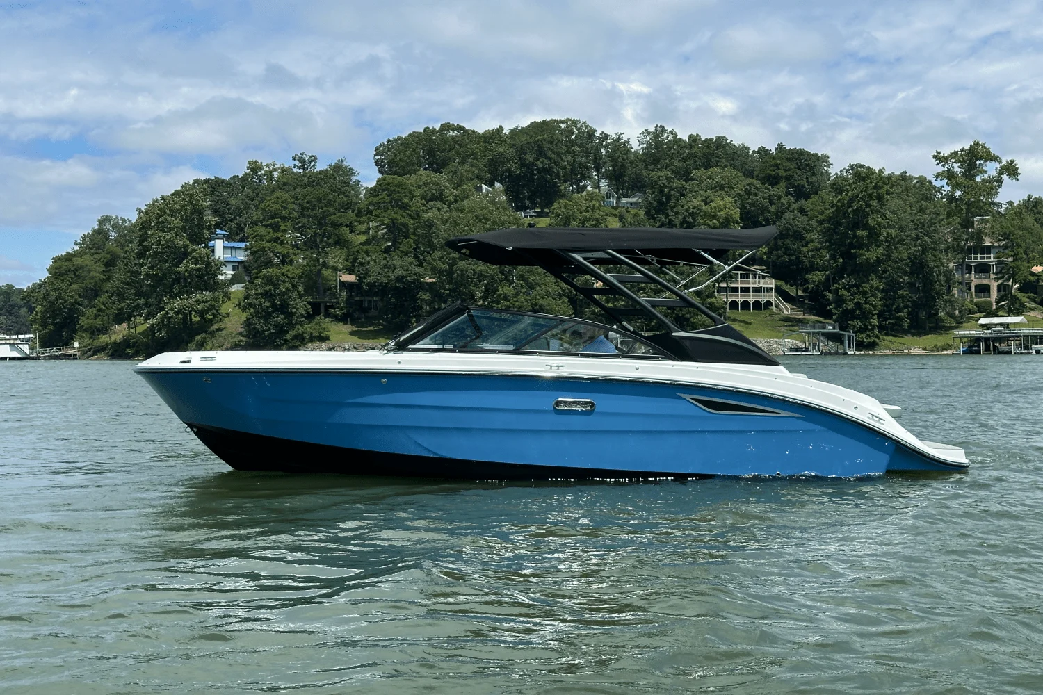2026 Sea Ray SDX 230 Image Thumbnail #1