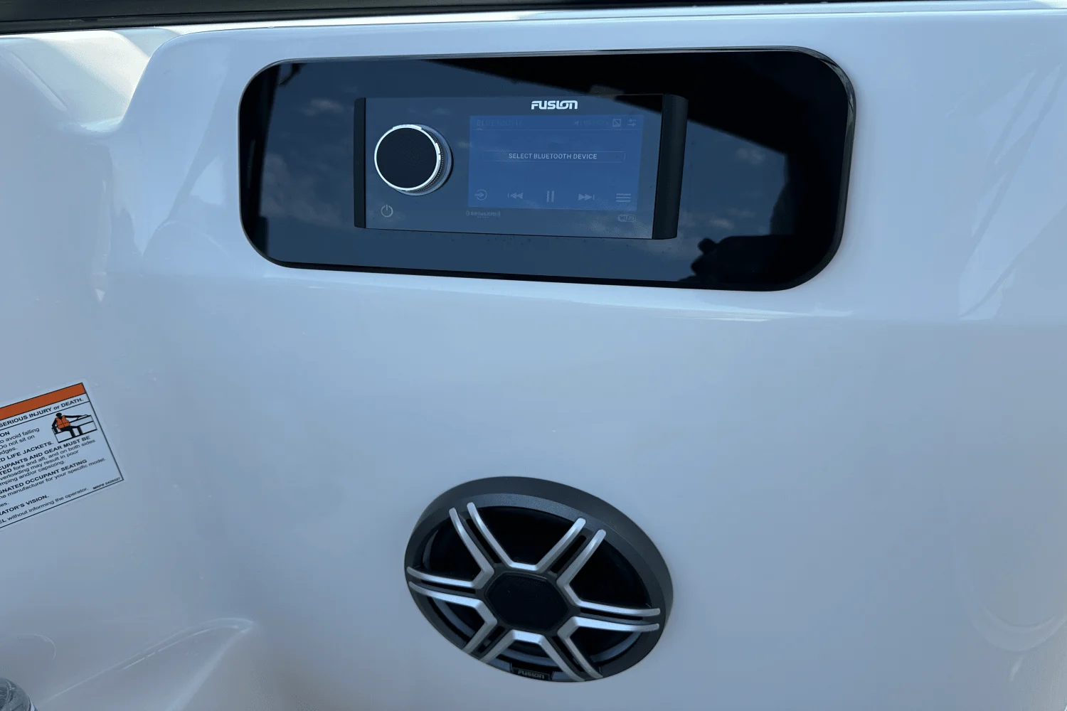 2026 Sea Ray SDX 230 Image Thumbnail #16