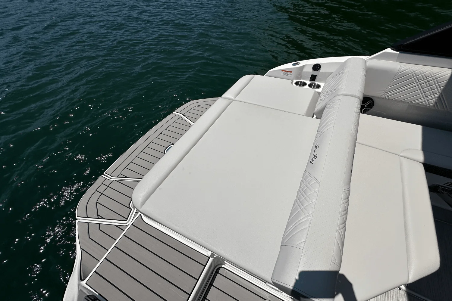 2026 Sea Ray SDX 230 Image Thumbnail #21