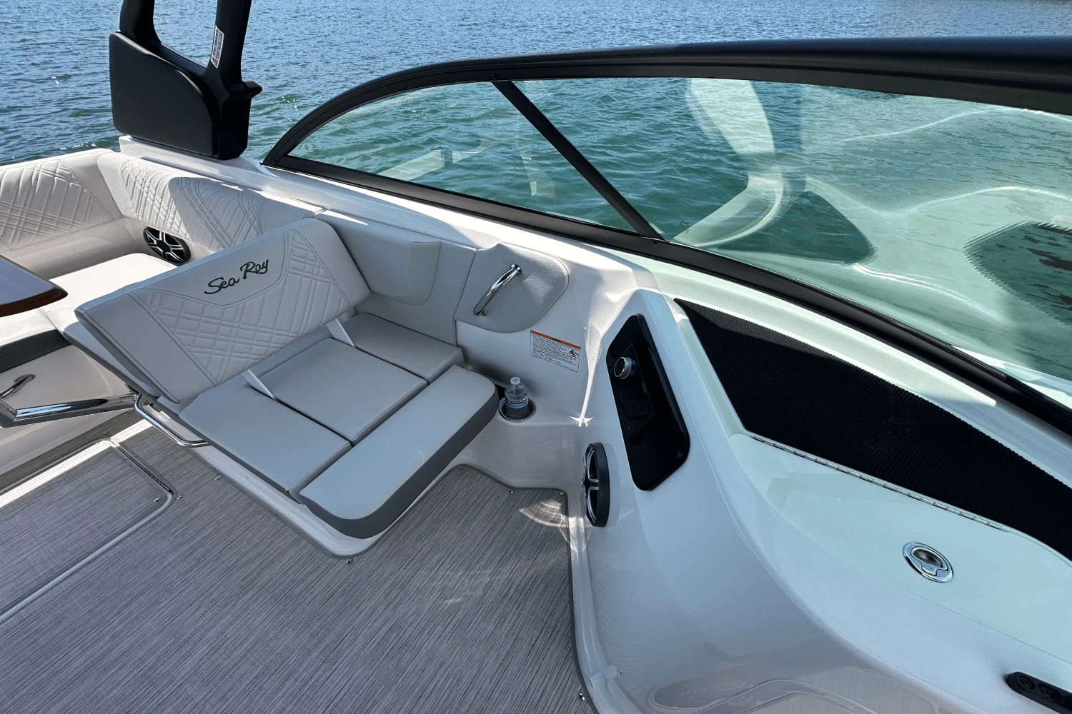 2026 Sea Ray SDX 230 Image Thumbnail #26