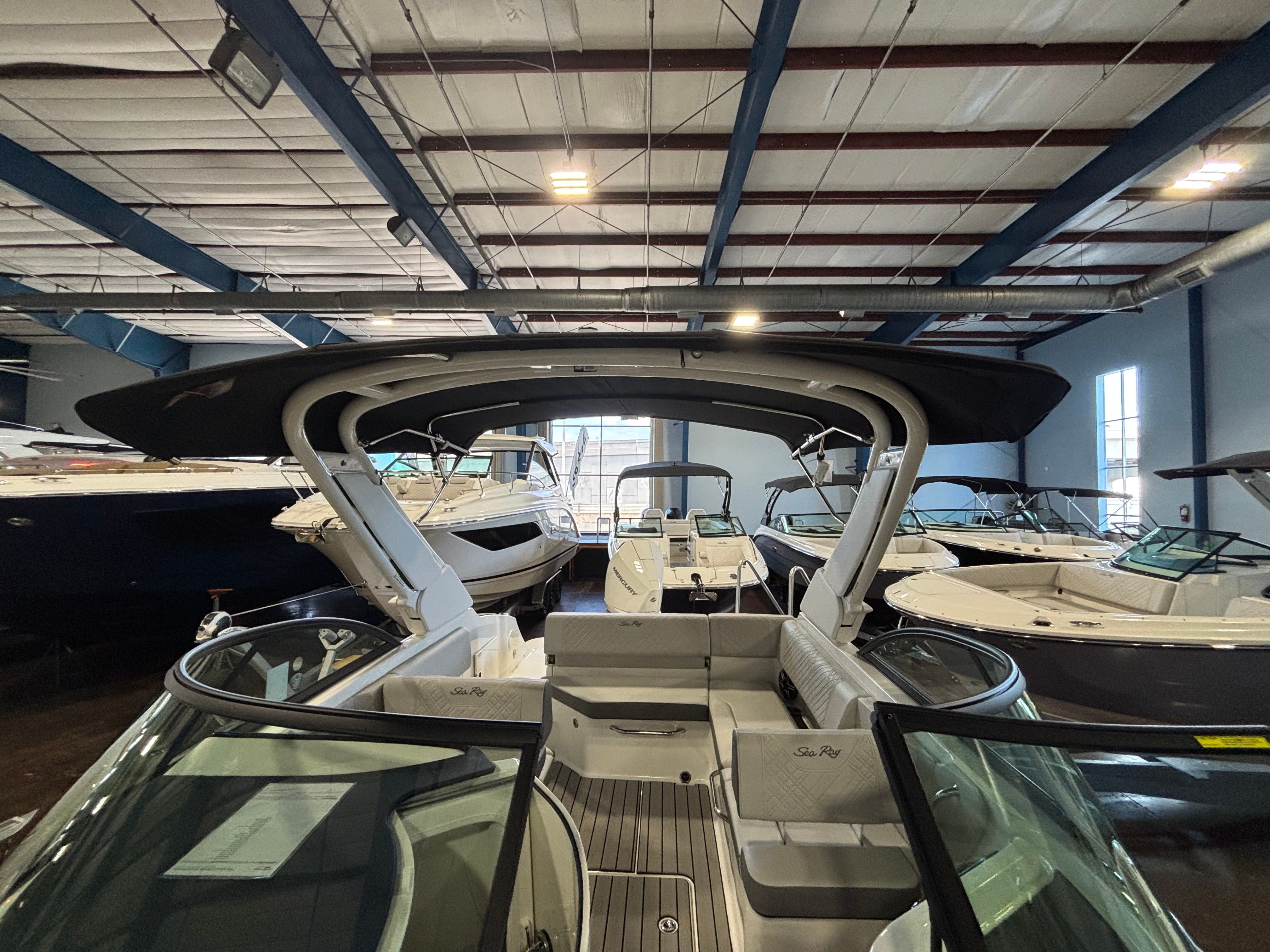 2026 Sea Ray SDX 230 Outboard Image Thumbnail #16