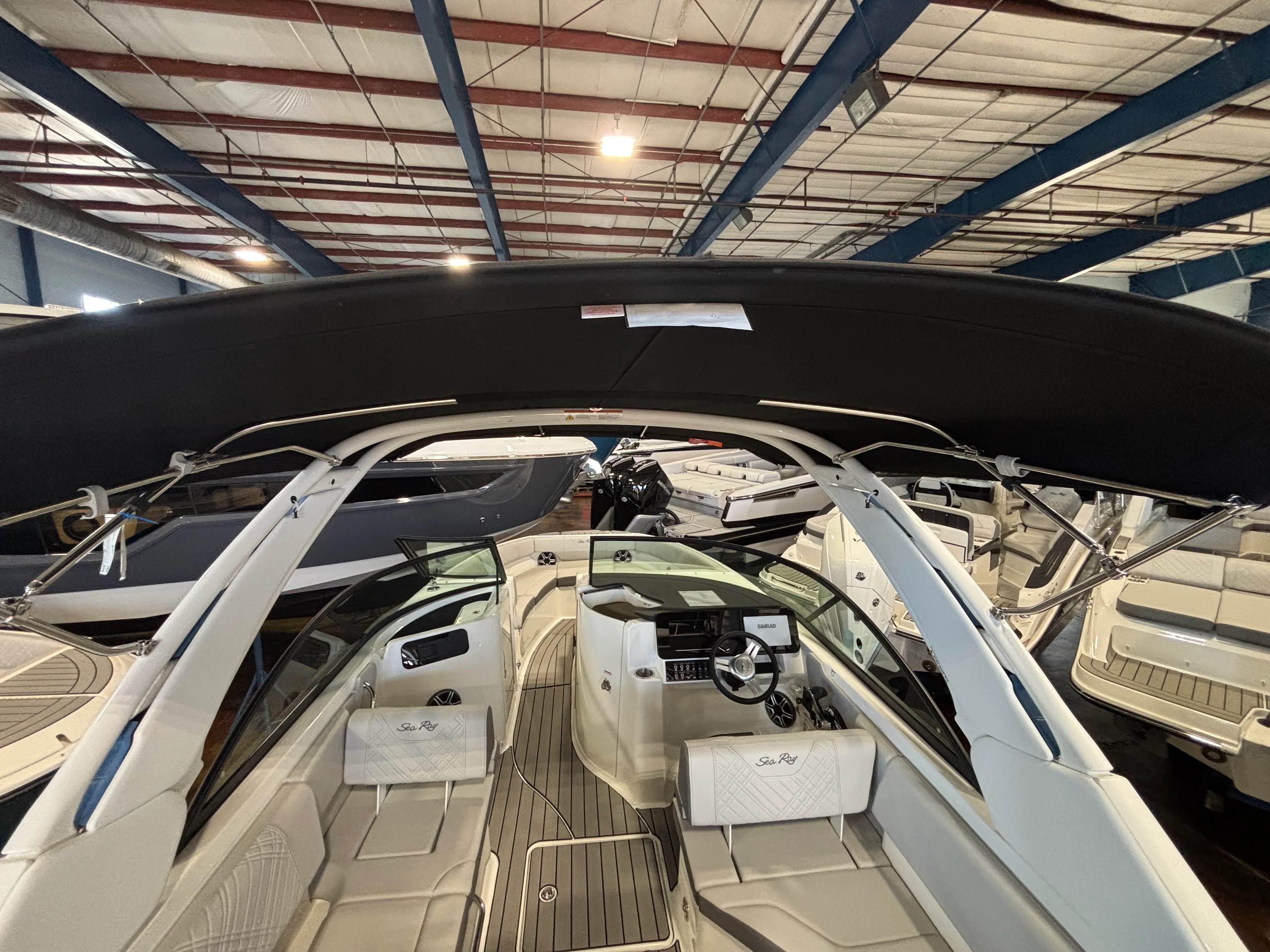 2026 Sea Ray SDX 230 Outboard Image Thumbnail #7