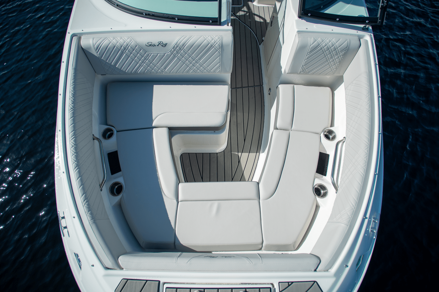 2026 Sea Ray SDX 230 Outboard Image Thumbnail #23