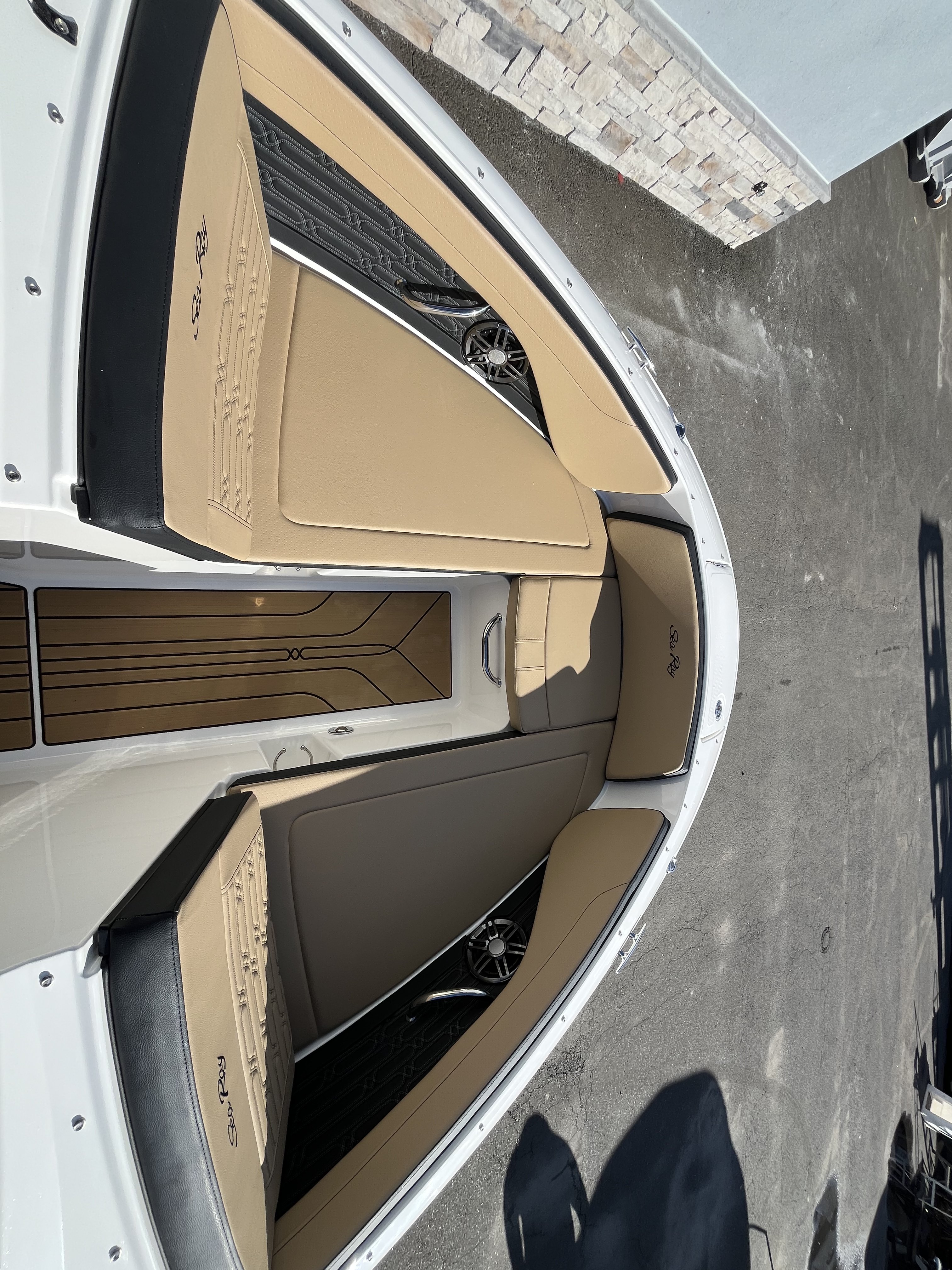 2026 Sea Ray SPX 210 Outboard Image Thumbnail #20