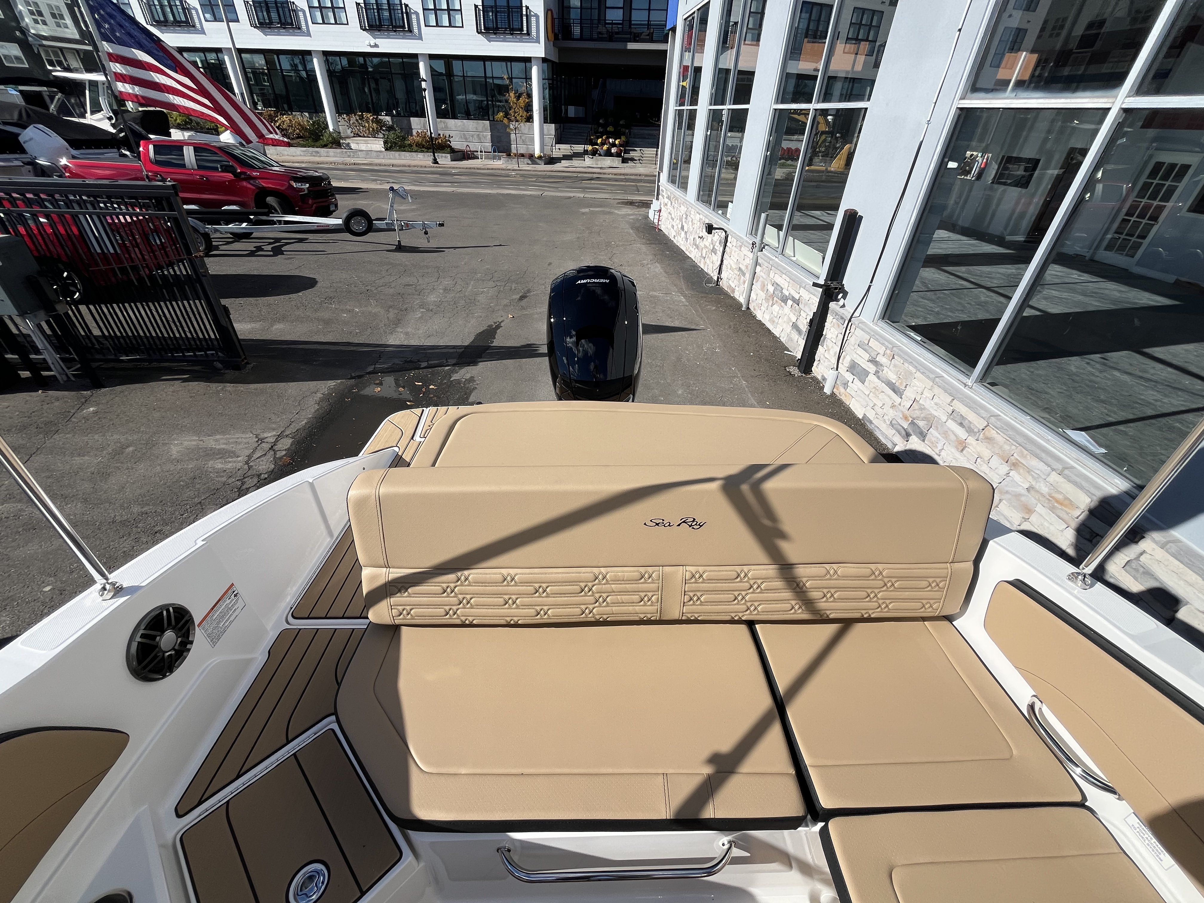 2026 Sea Ray SPX 210 Outboard Image Thumbnail #10