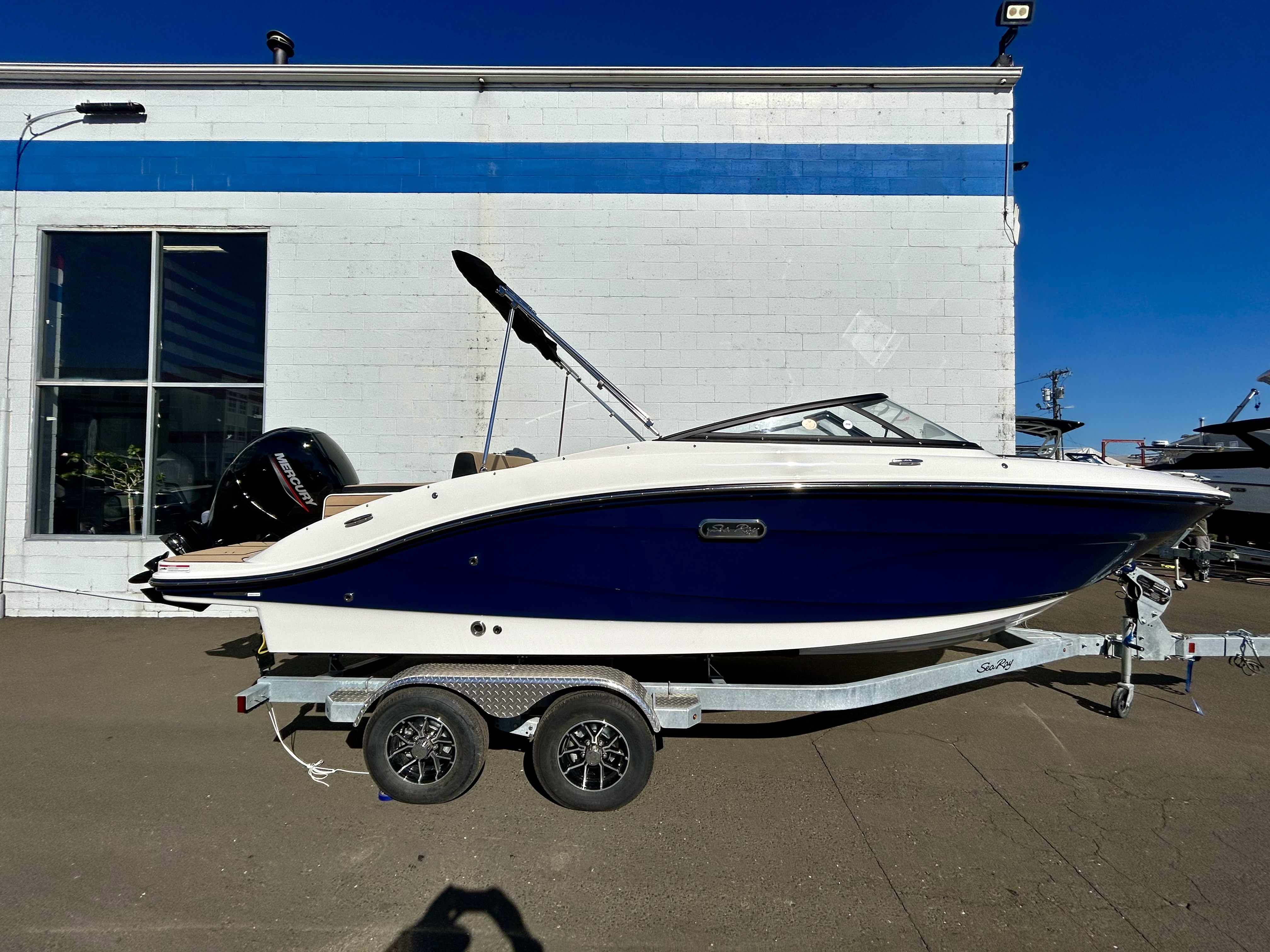 2026 Sea Ray SPX 210 Outboard Image Thumbnail #0