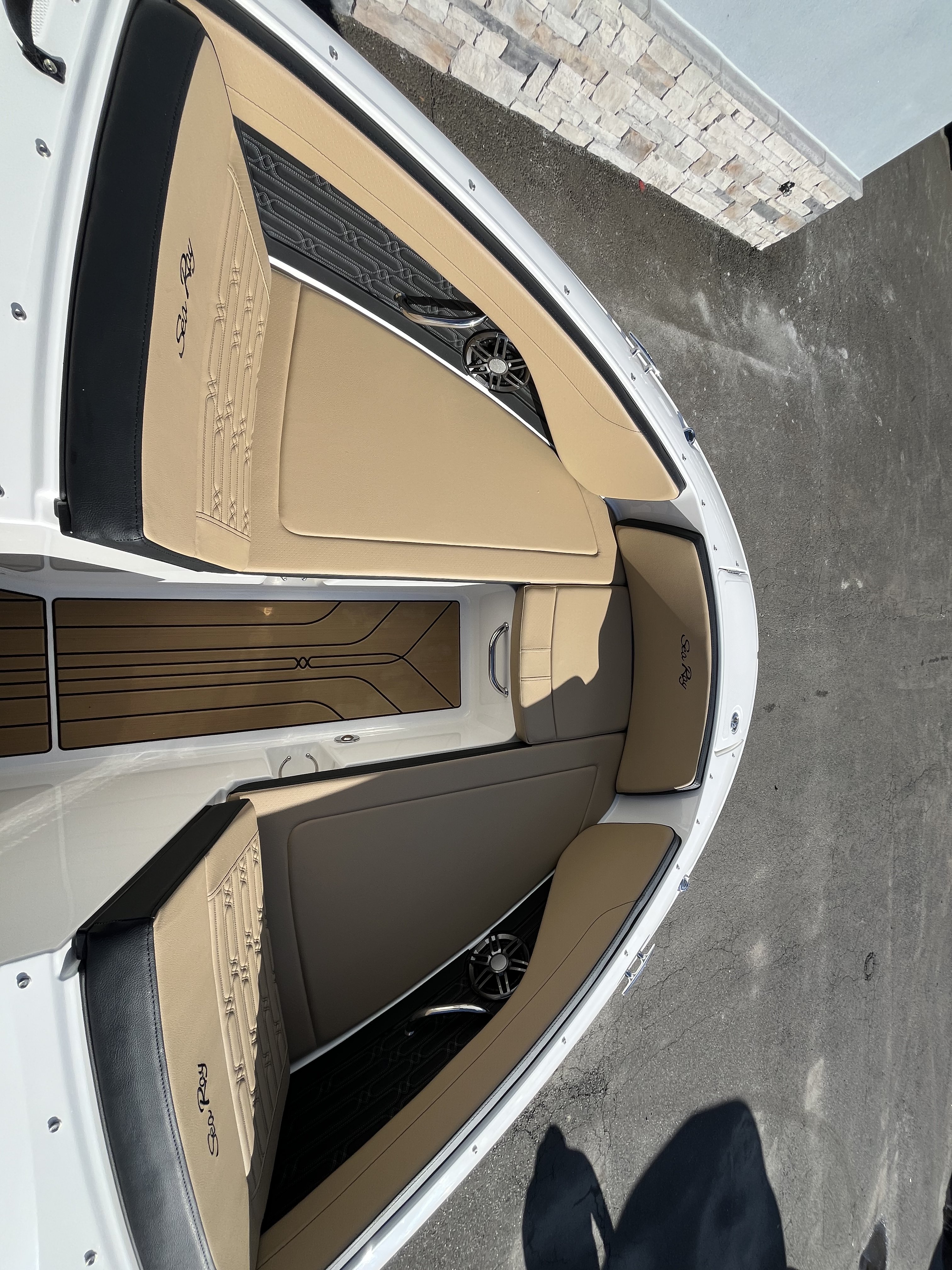 2026 Sea Ray SPX 210 Outboard Image Thumbnail #21