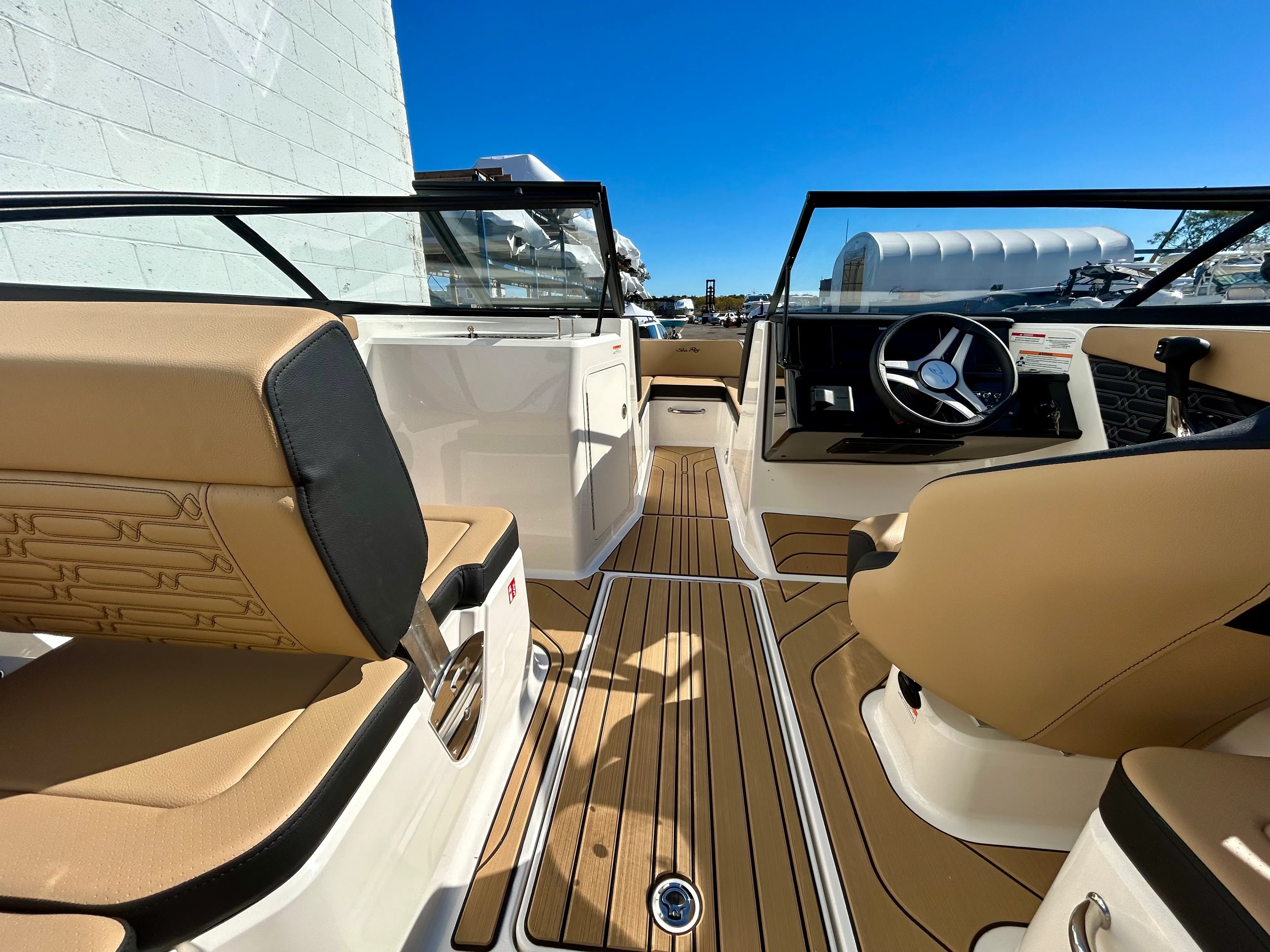 2026 Sea Ray SPX 210 Outboard Image Thumbnail #12