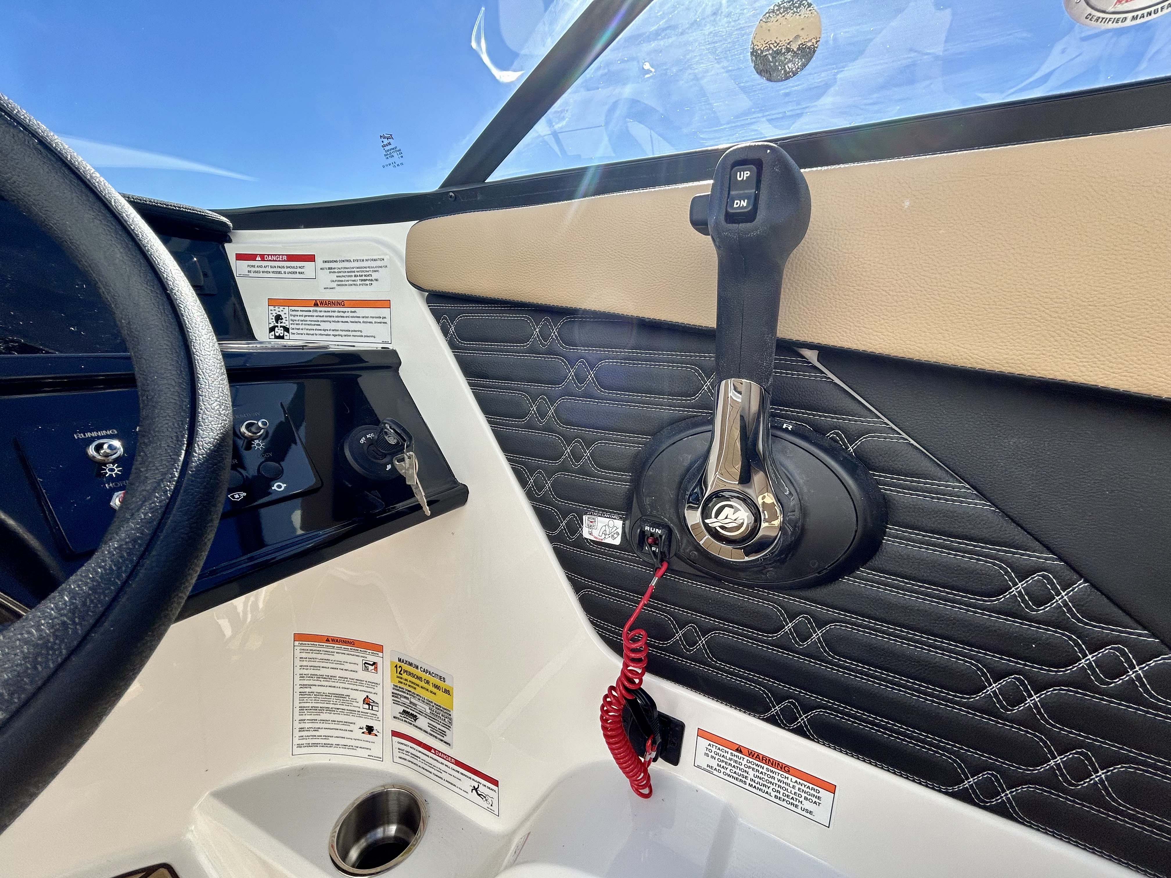 2026 Sea Ray SPX 210 Outboard Image Thumbnail #17