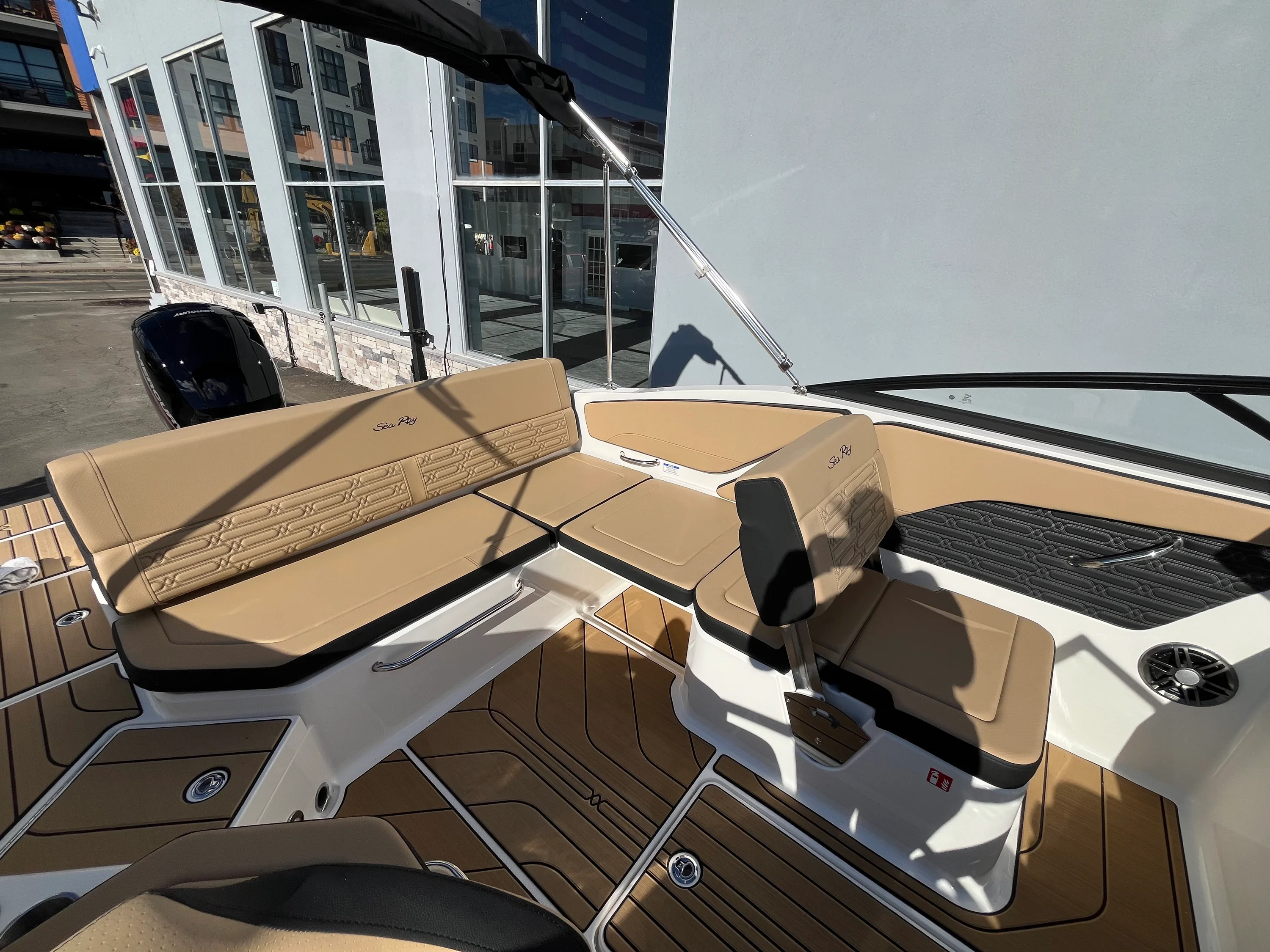 2026 Sea Ray SPX 210 Outboard Image Thumbnail #12