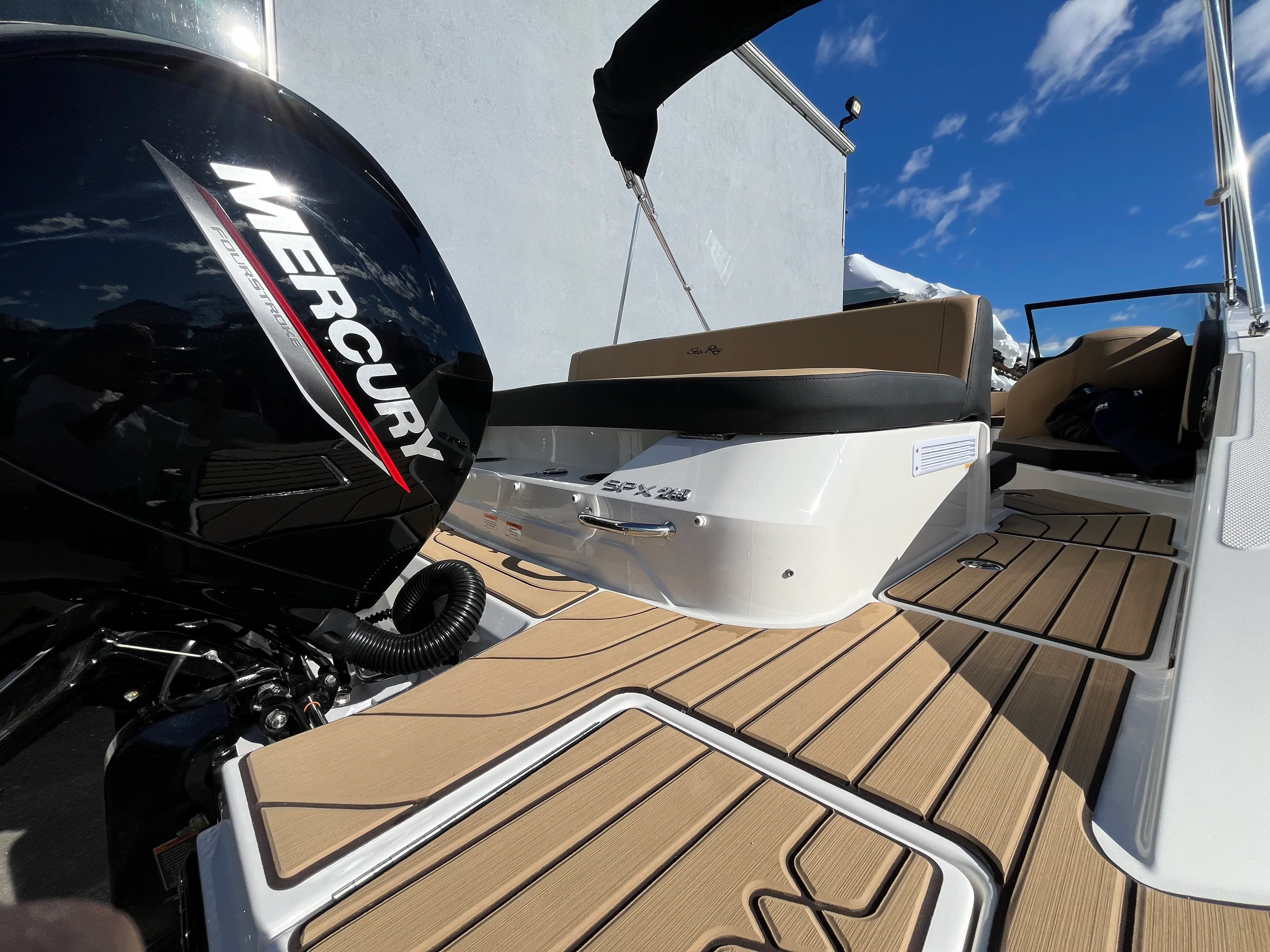 2026 Sea Ray SPX 210 Outboard Image Thumbnail #5