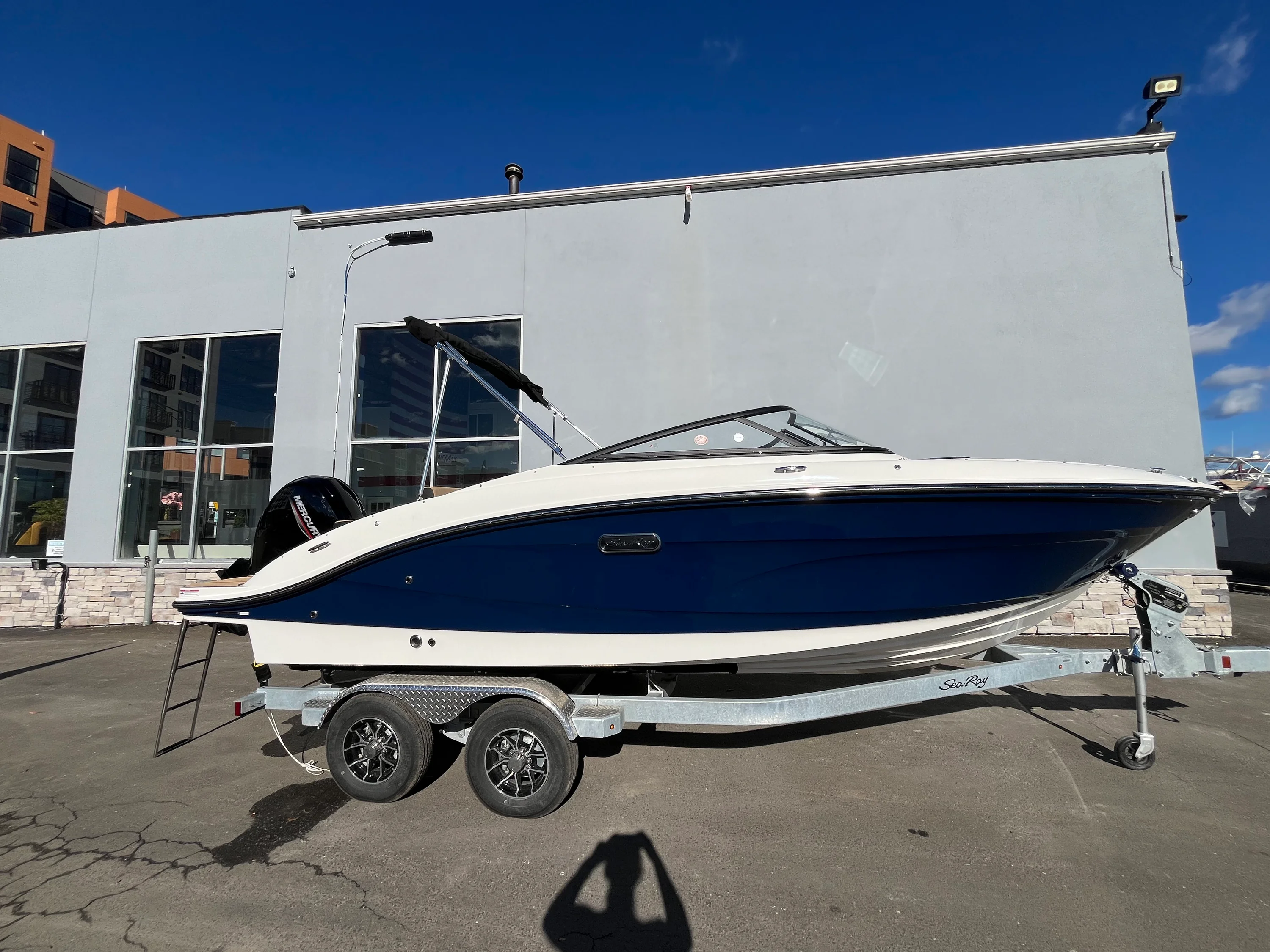 2026 Sea Ray SPX 210 Outboard Image Thumbnail #0