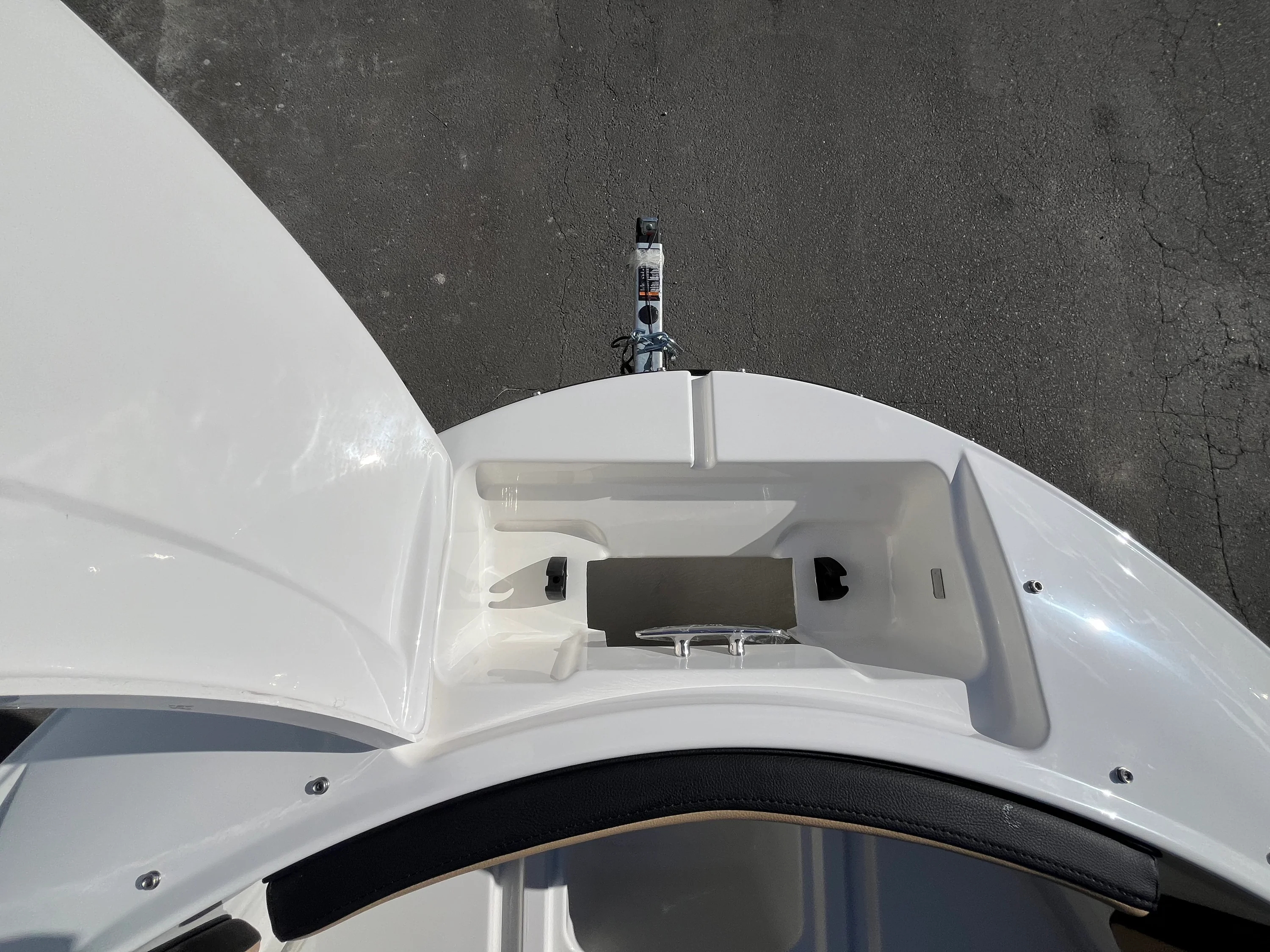 2026 Sea Ray SPX 210 Outboard Image Thumbnail #23